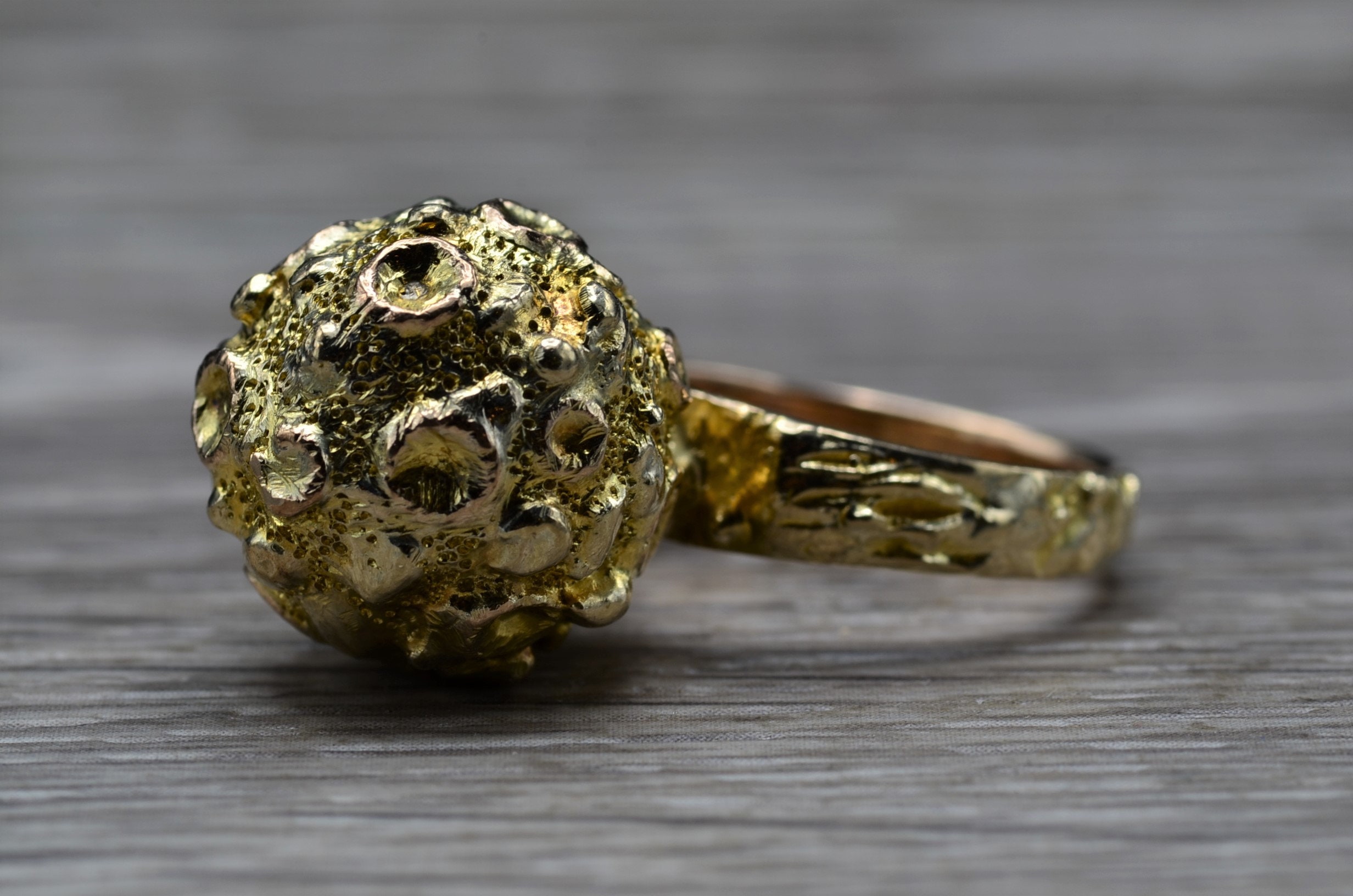 The Blissfield: Ladies Mid Century 14K Landing on the Moon Celestial Cocktail Ring - Image 7