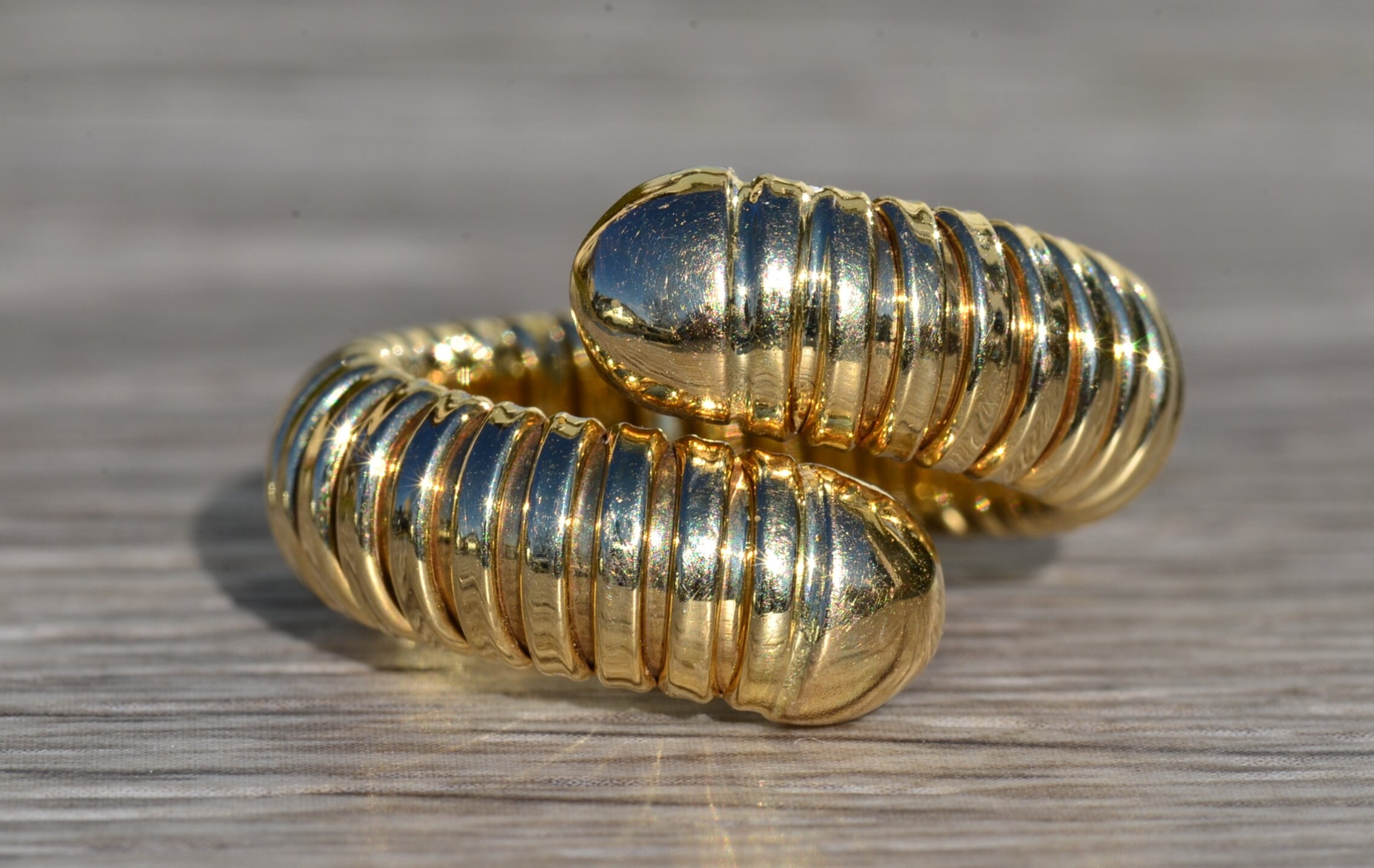 SOLD - The Bon Air: Ladies Italian Tubogas Style Ring in 14K Gold - Image 5