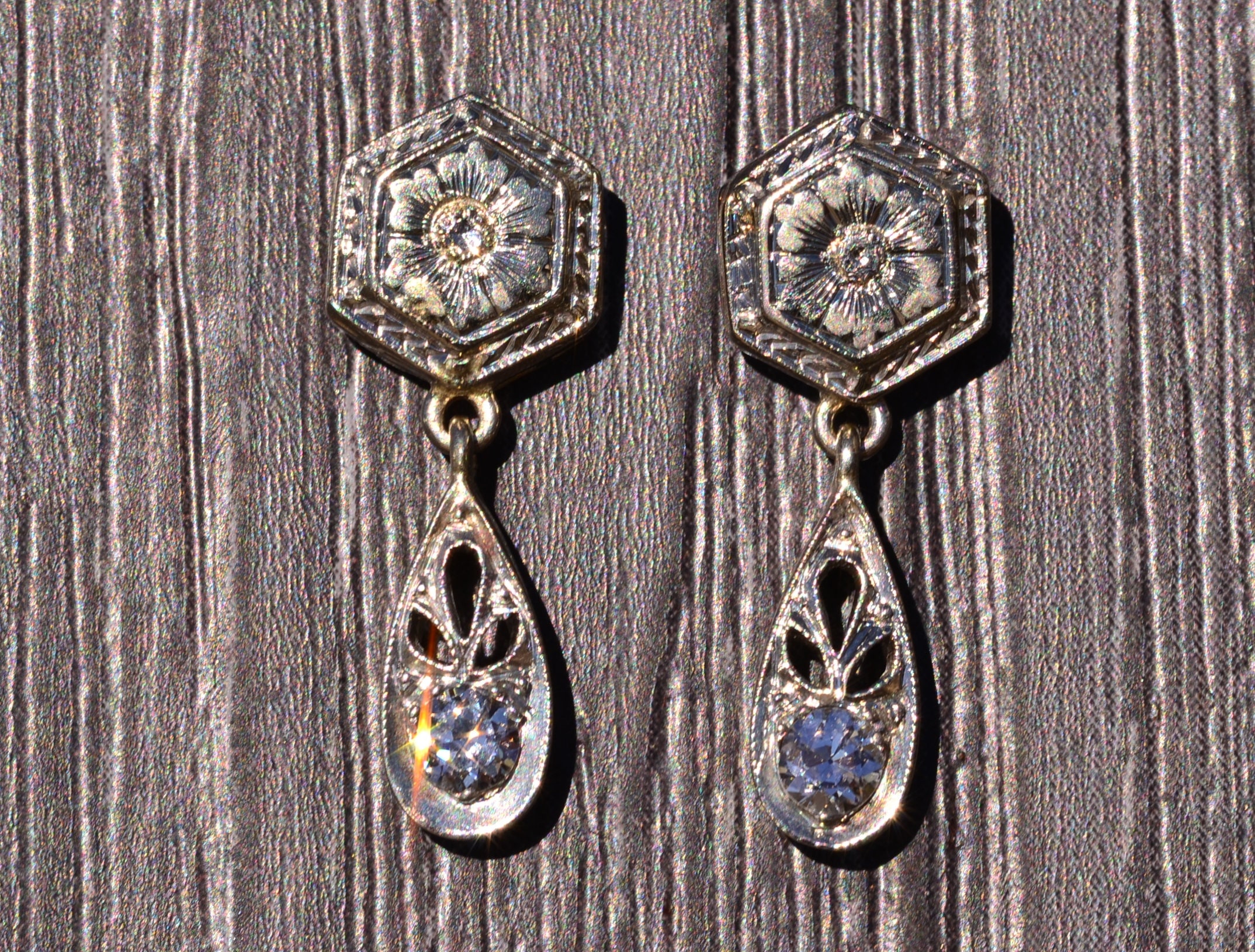 The Bowling Green: Antique White Gold Diamond Dangler Earrings - Image 2