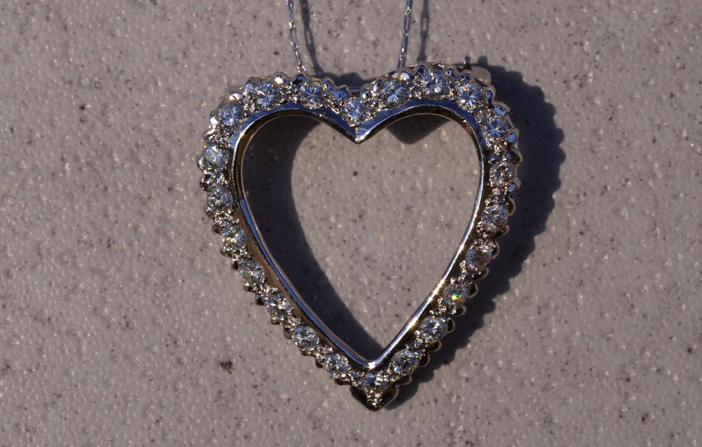 The Mataranka: White Gold Diamond Heart Pin and Pendant Combination - Image 2