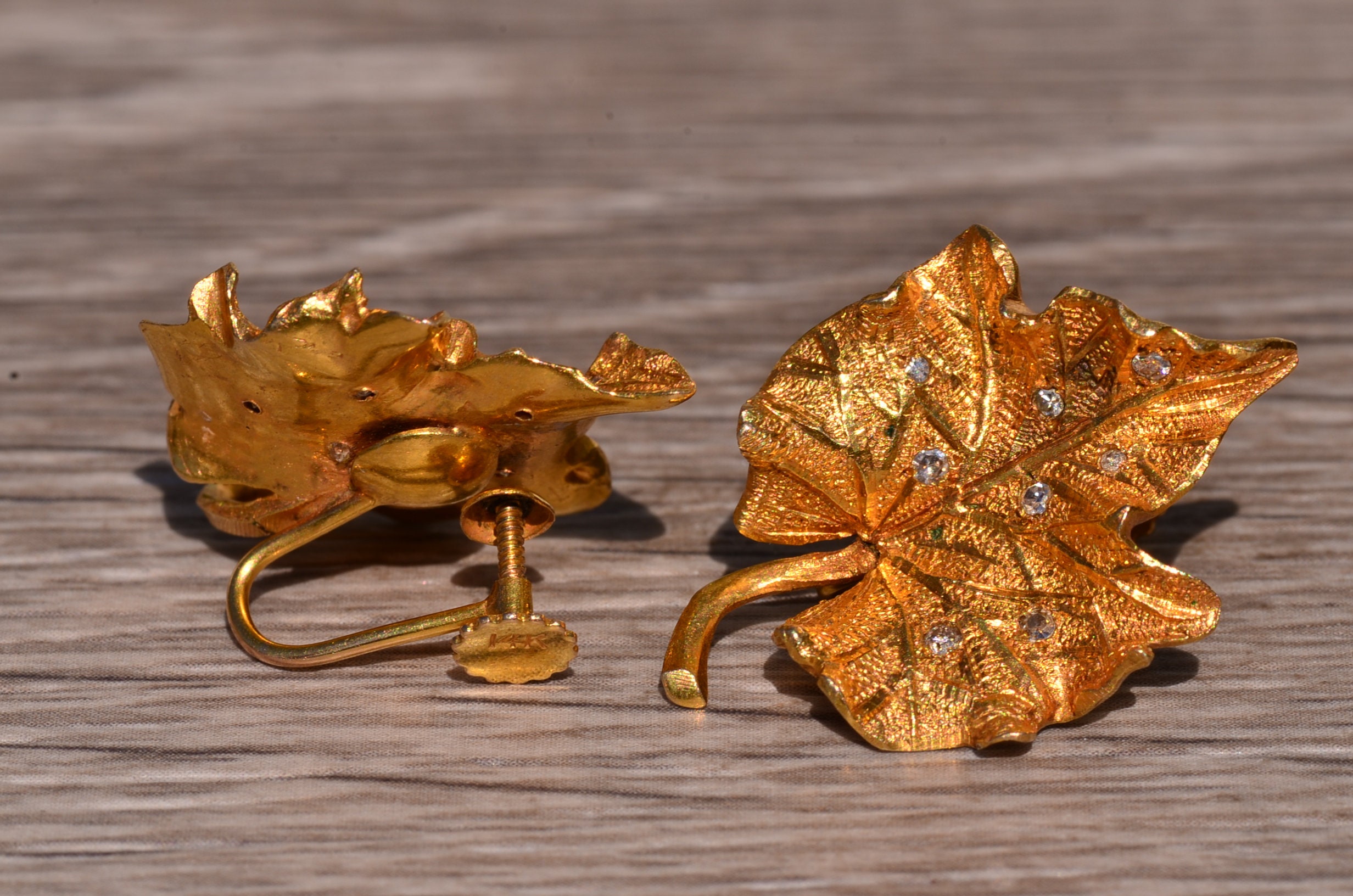 SOLD - The Leaves: Graceful Leaf earrings with Diamonds - Image 3
