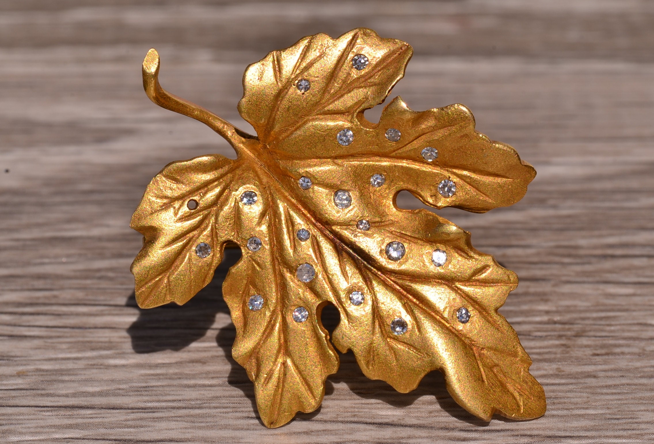 SOLD - The Leaf: Vintage Yellow Gold and Diamond Leaf Brooch - Image 2