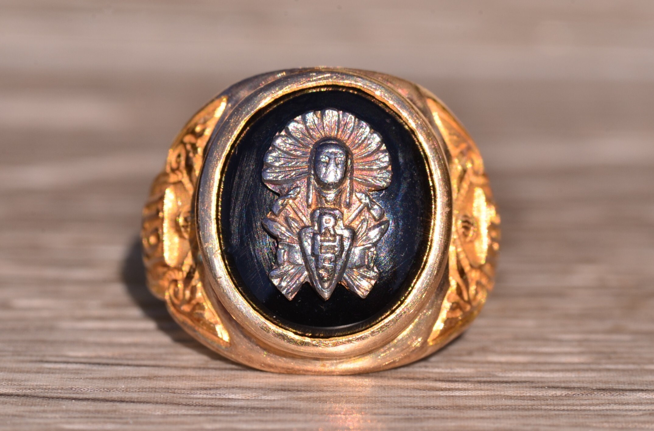 The El Cajon: Circa 1946 Onyx Ring in Yellow Gold with Native American Center Piece - Image 2