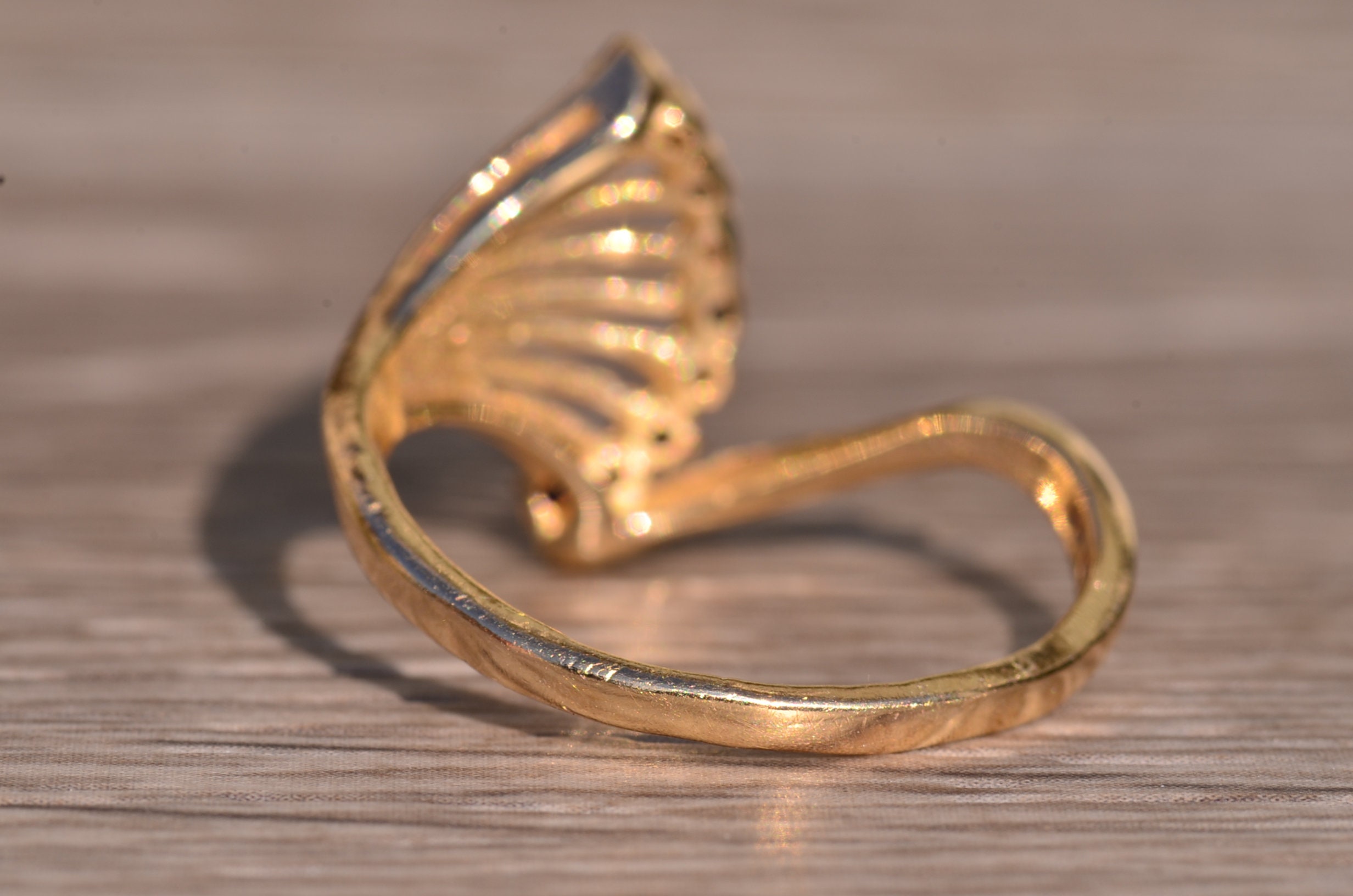The Busselton: Vintage Sapphire and Diamond Peacock Fan Ring - Image 4