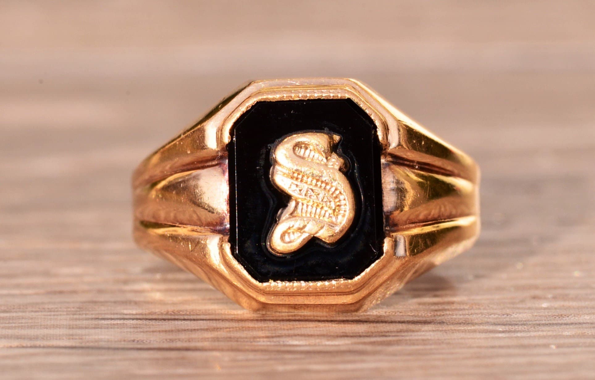 SOLD - The Retro S: Vintage Onyx Ring with Scripted S - Image 2