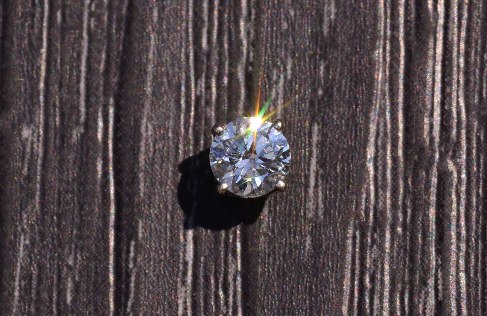 Single 0.42 carat Round Brilliant Cut Diamond Stud Earring in White Gold - Image 2