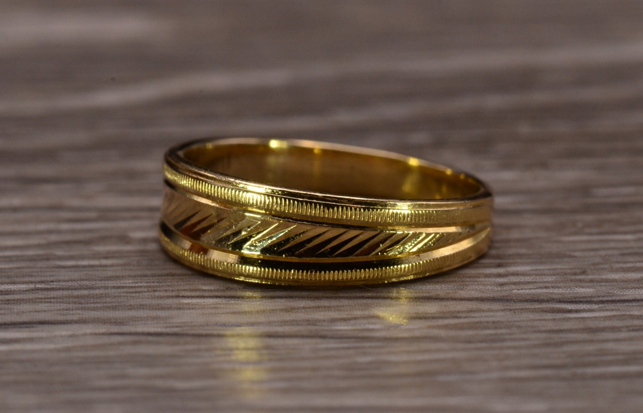 SOLD - The El Monte: Diamond Cut Faceted Band in Yellow Gold - Image 3