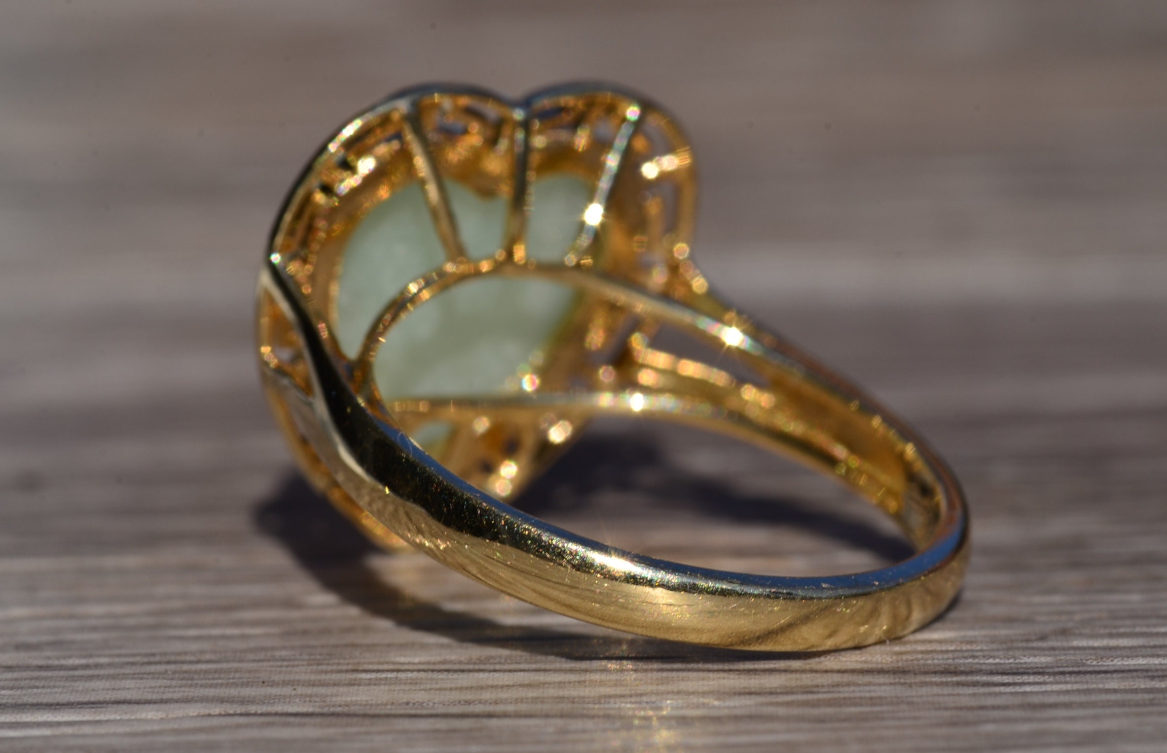 SOLD - The Gorda: Heart Shaped Cabochon Jade Ring in Yellow Gold - Image 4