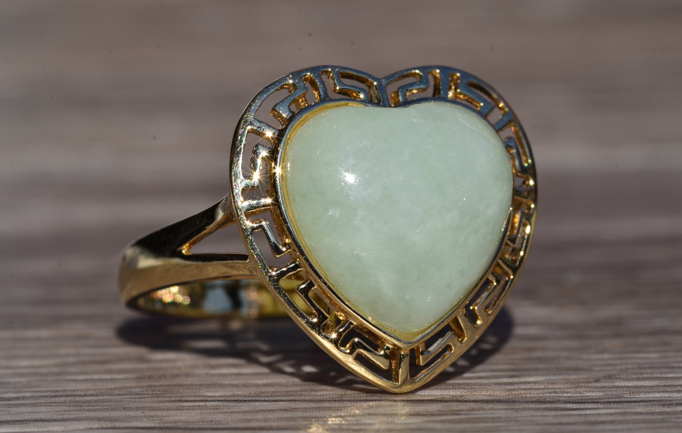 SOLD - The Gorda: Heart Shaped Cabochon Jade Ring in Yellow Gold - Image 6