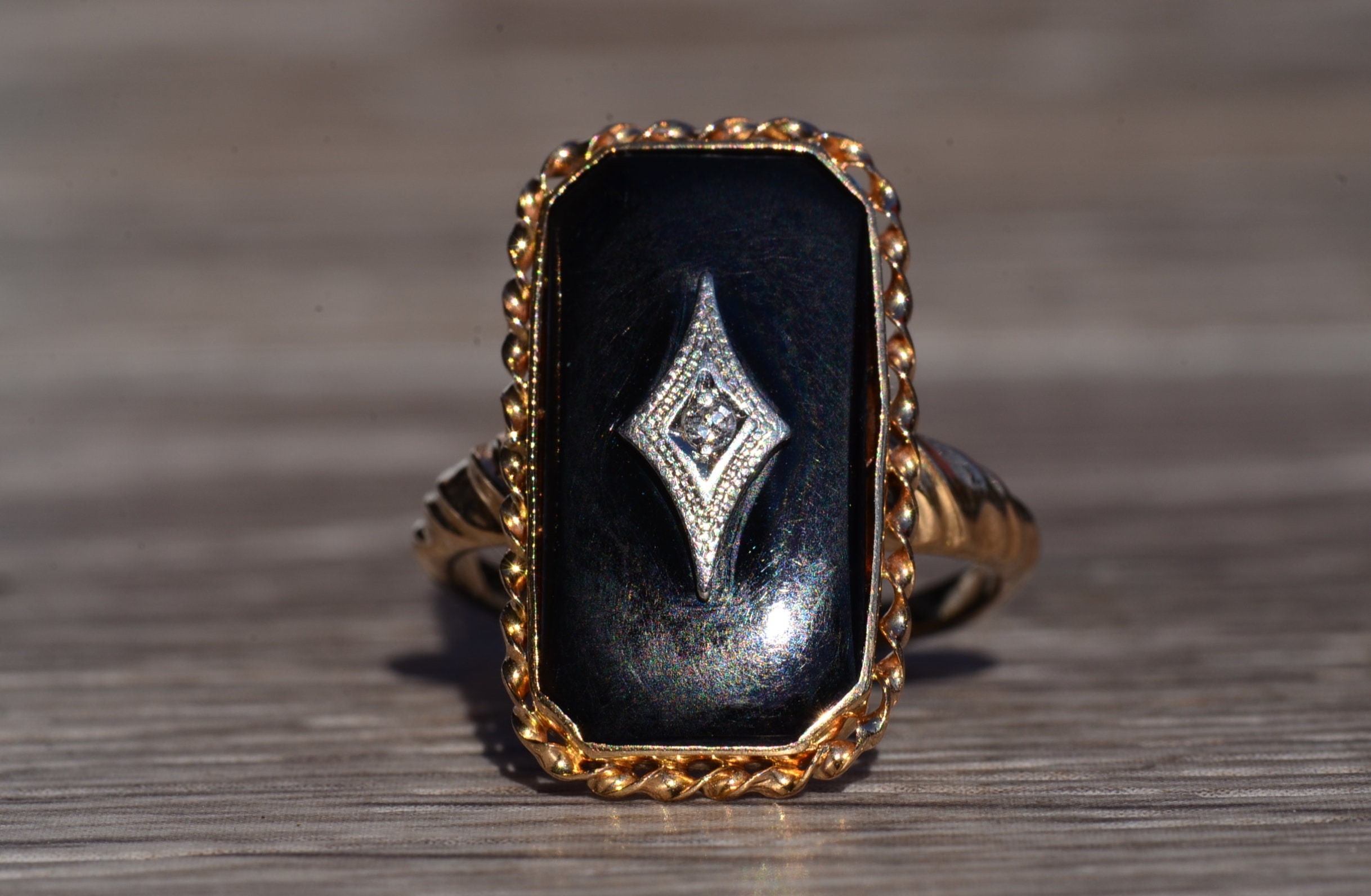 SOLD - The Posts: Vintage Yellow Gold Onyx And Diamond Ring - Image 7