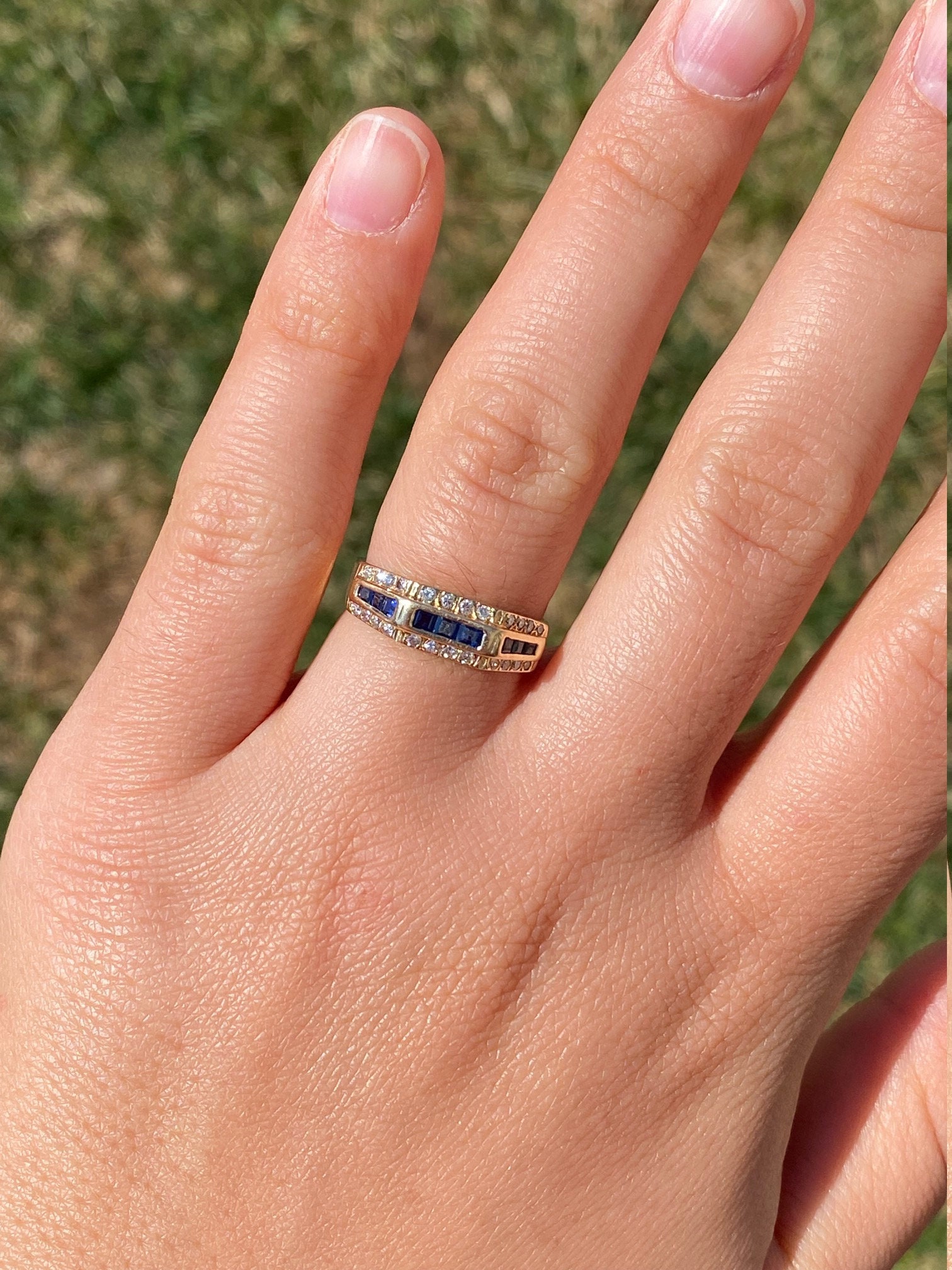 The Hye: Sapphire and Diamond Ring in Yellow Gold - Image 8