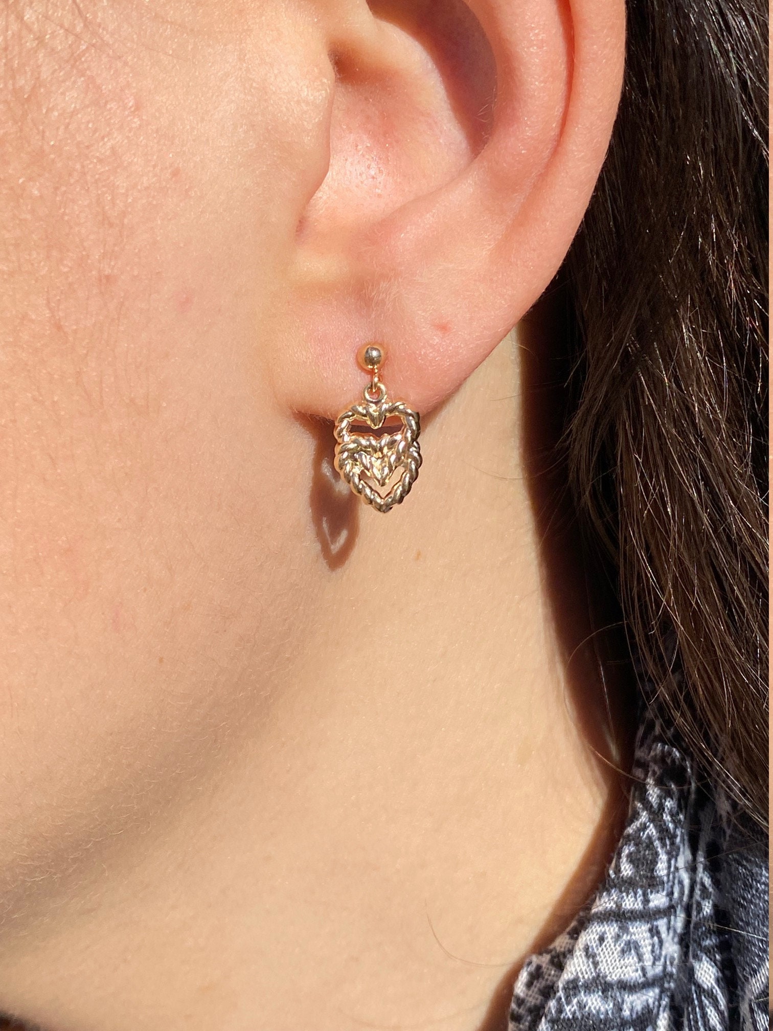 The Hearts: Heart Dangler Earrings in Yellow Gold - Image 4