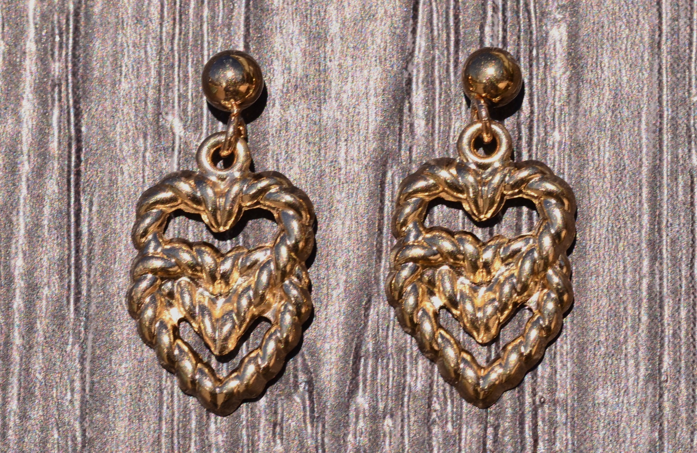 The Hearts: Heart Dangler Earrings in Yellow Gold - Image 2