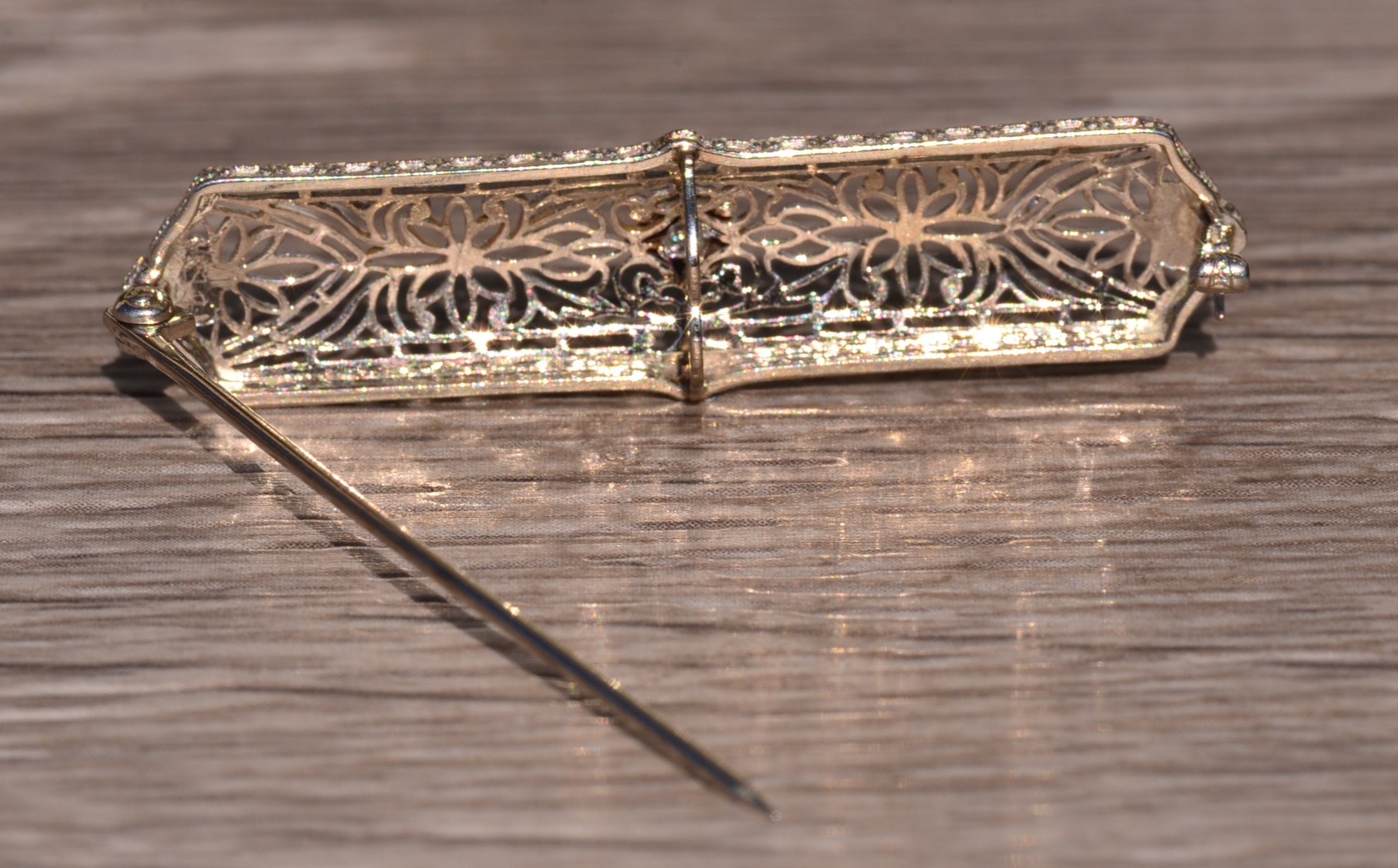 The Fedor: Antique Filigree Brooch in White Gold with an Old Mine Cut Diamond - Image 3