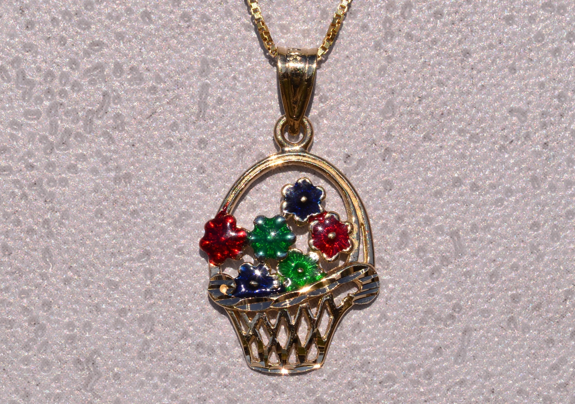 The Noack: Yellow Gold Flower Basket Pendant - Image 2