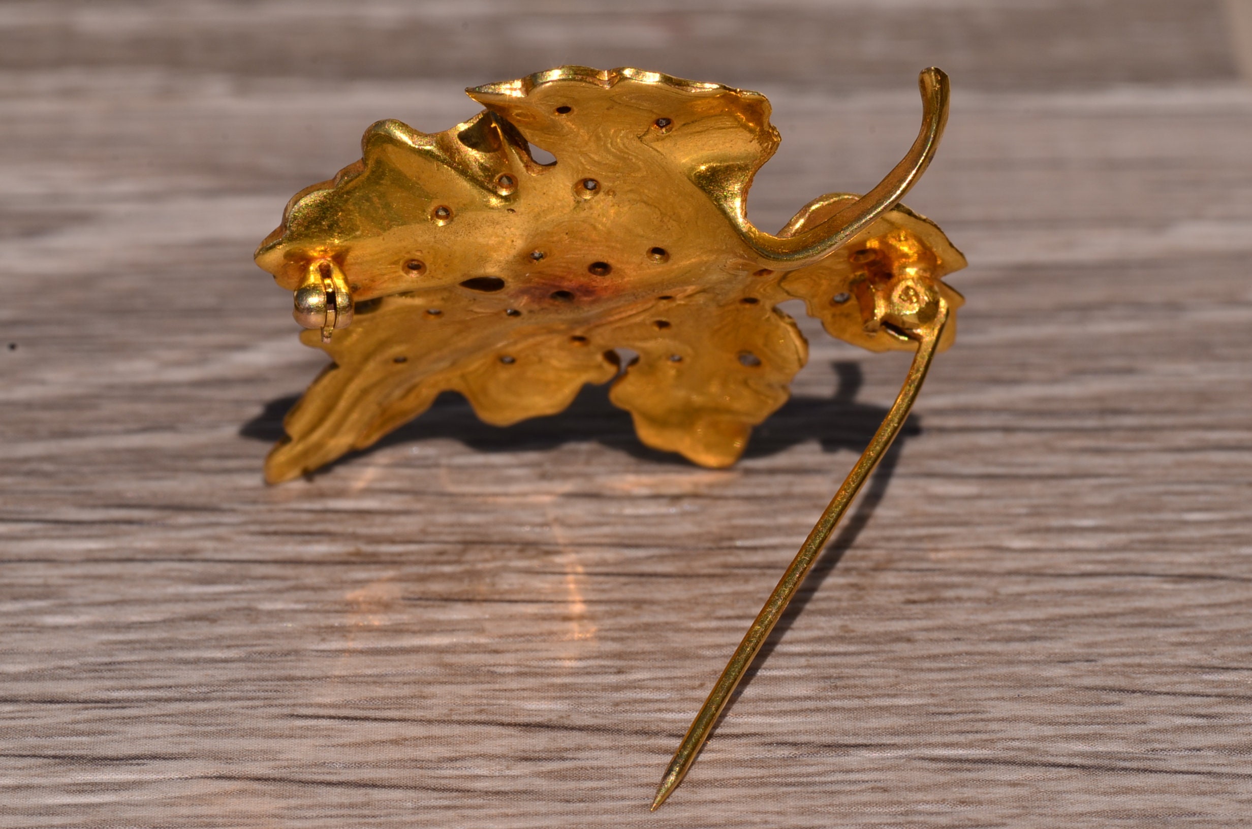 SOLD - The Leaf: Vintage Yellow Gold and Diamond Leaf Brooch - Image 3