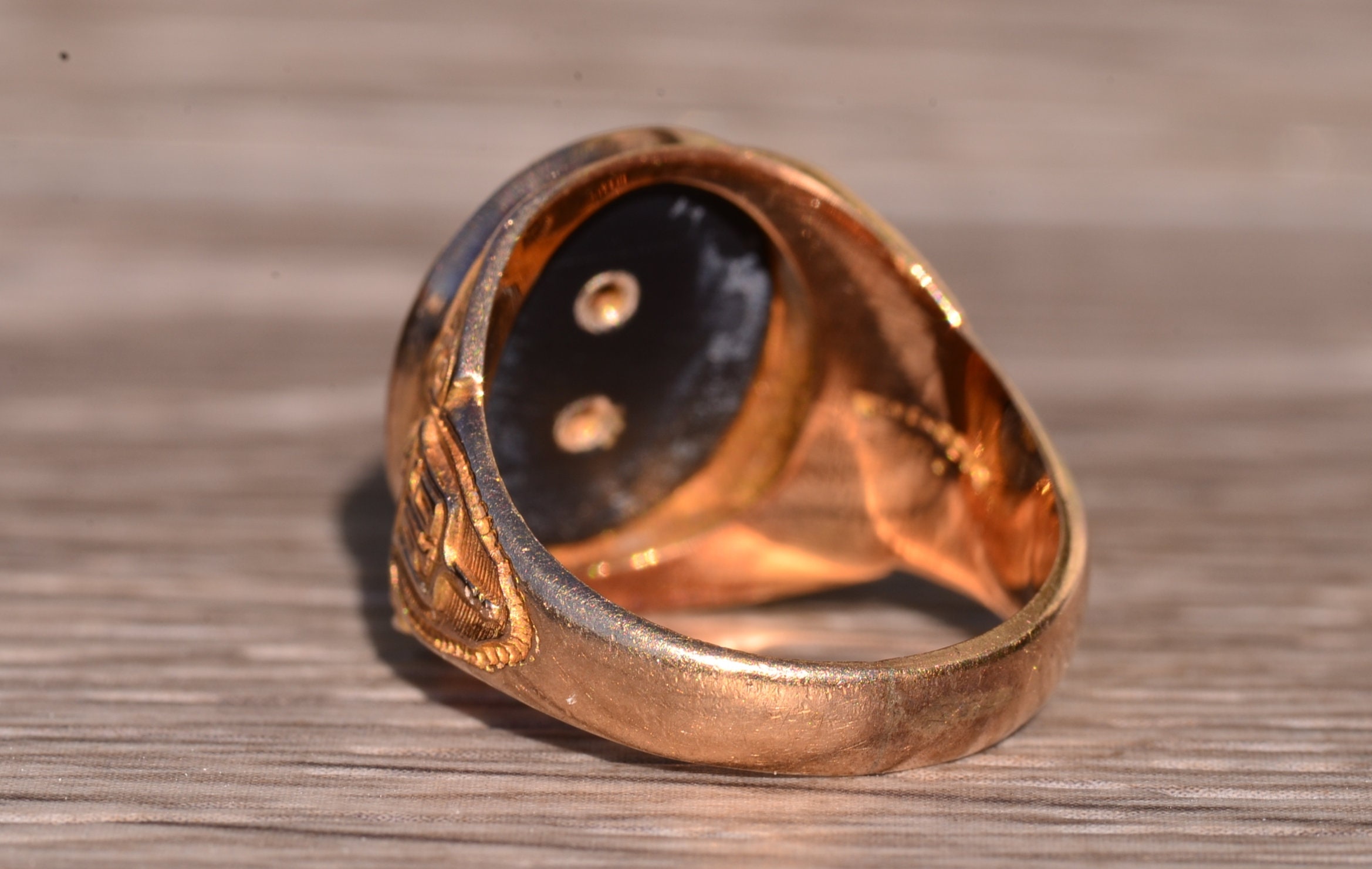 The El Cajon: Circa 1946 Onyx Ring in Yellow Gold with Native American Center Piece - Image 4