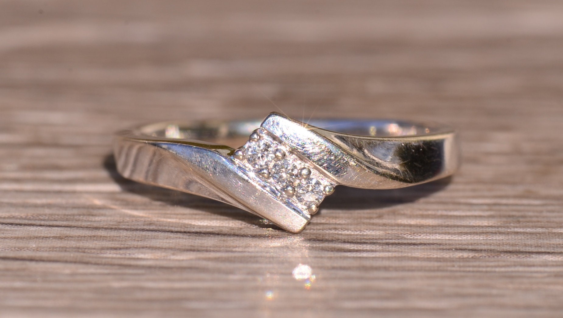 The Blossom Valley: White Gold Bypass Ring with Diamonds - Image 7