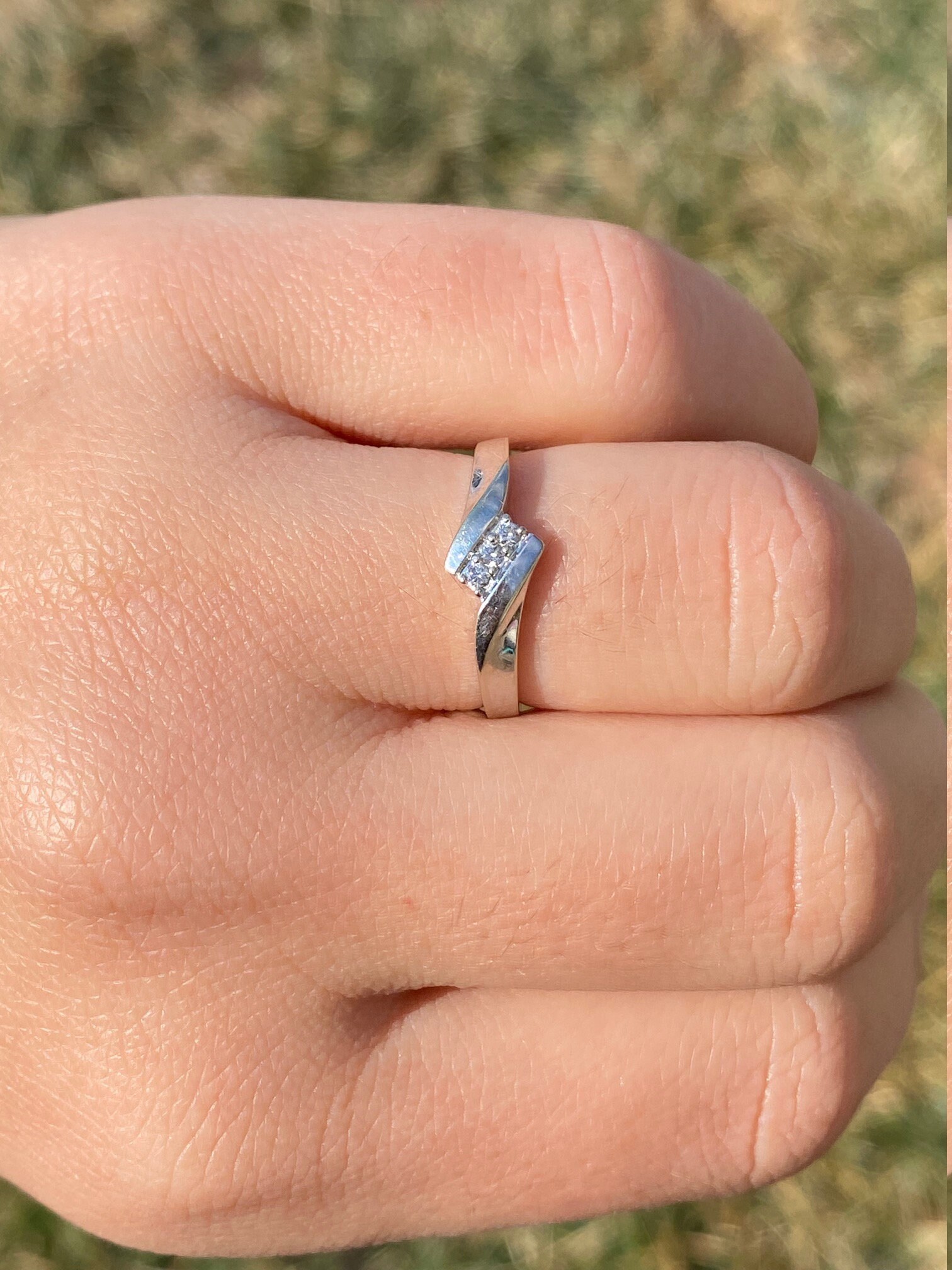 The Blossom Valley: White Gold Bypass Ring with Diamonds - Image 10