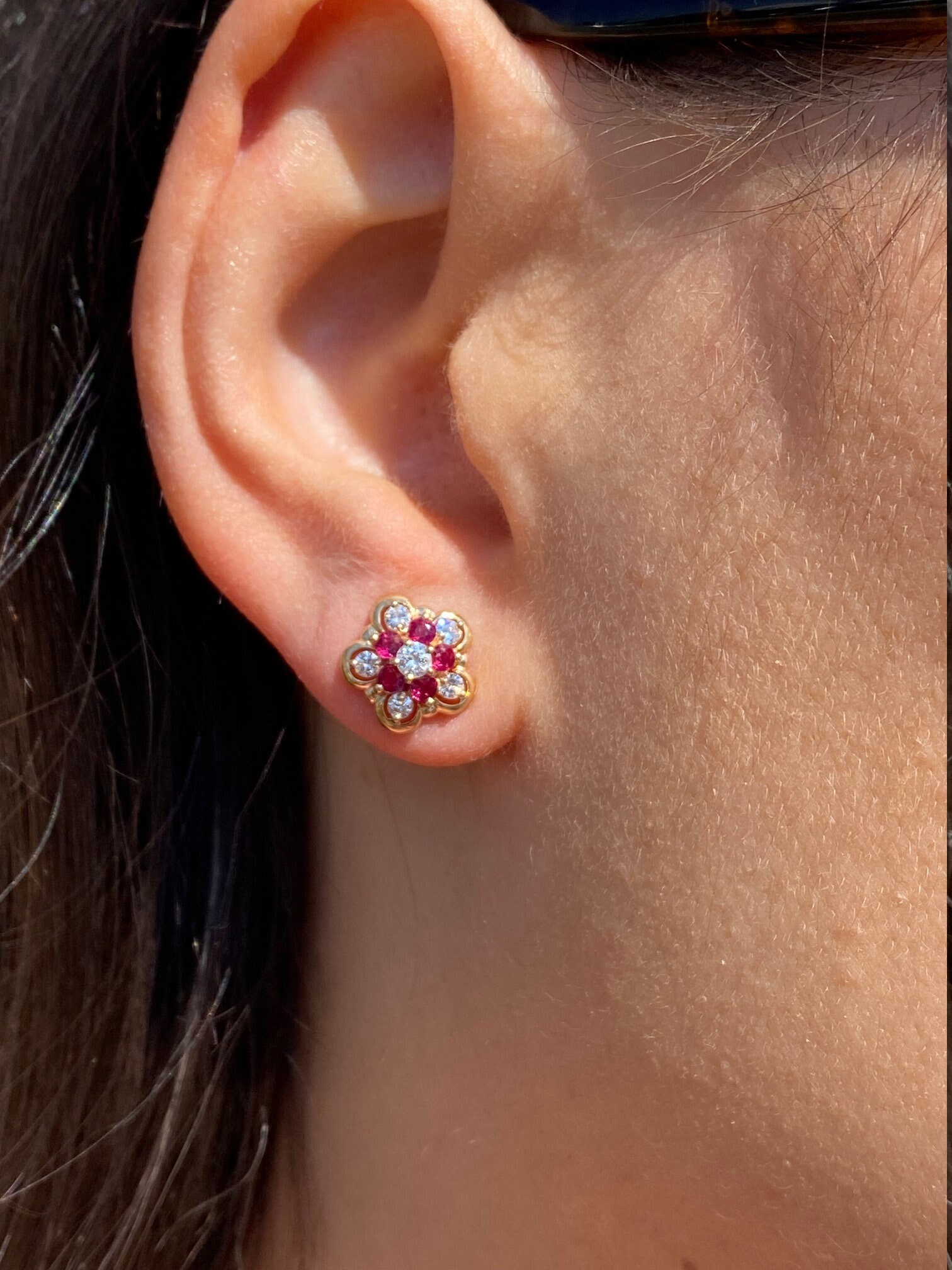 The Deluz: Floral Earrings Set with Rubies and Diamonds - Image 4
