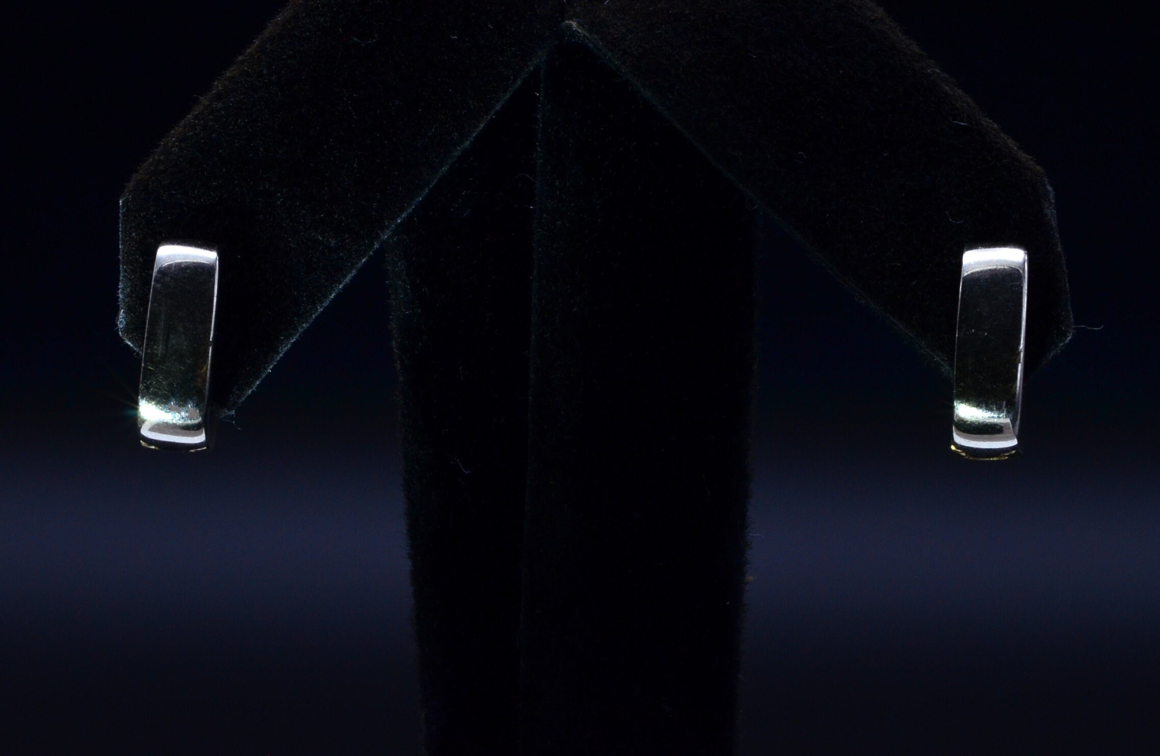 The Fountain Valley: Two Tone Reversible Huggie Earrings - Image 2
