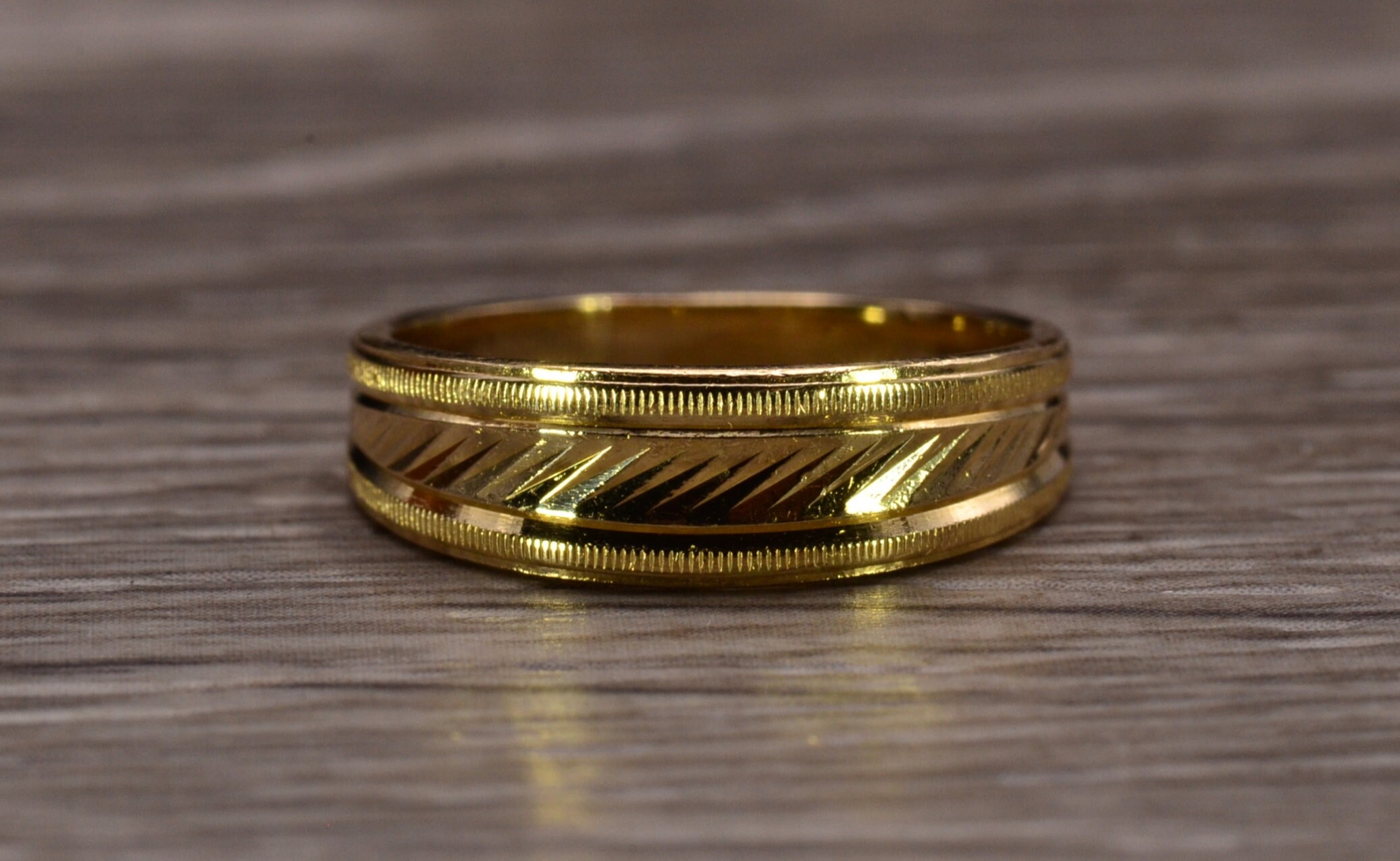 SOLD - The El Monte: Diamond Cut Faceted Band in Yellow Gold - Image 2