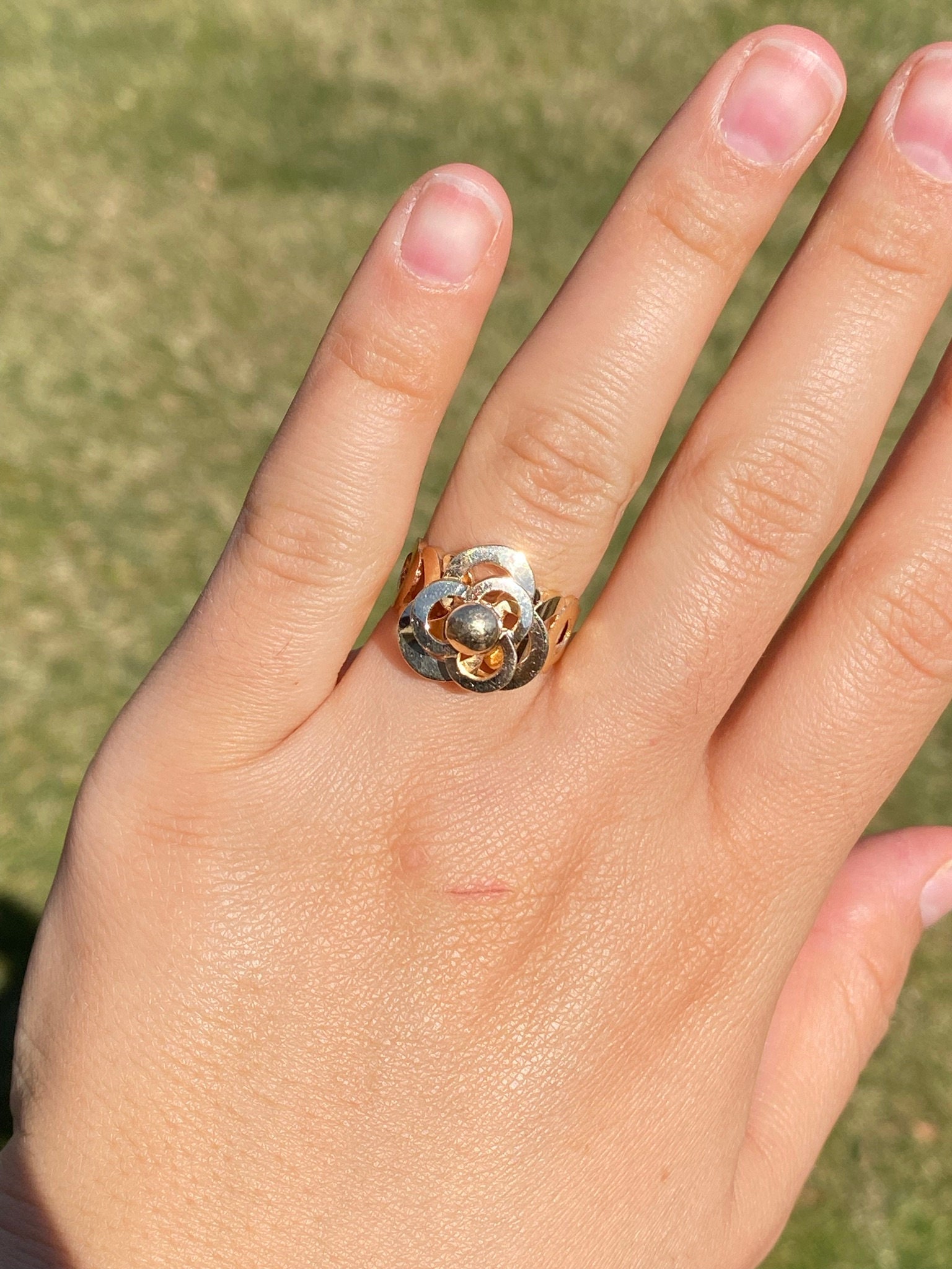 SOLD - The Spinner: Yellow Gold Floral Spinner Ring - Image 8