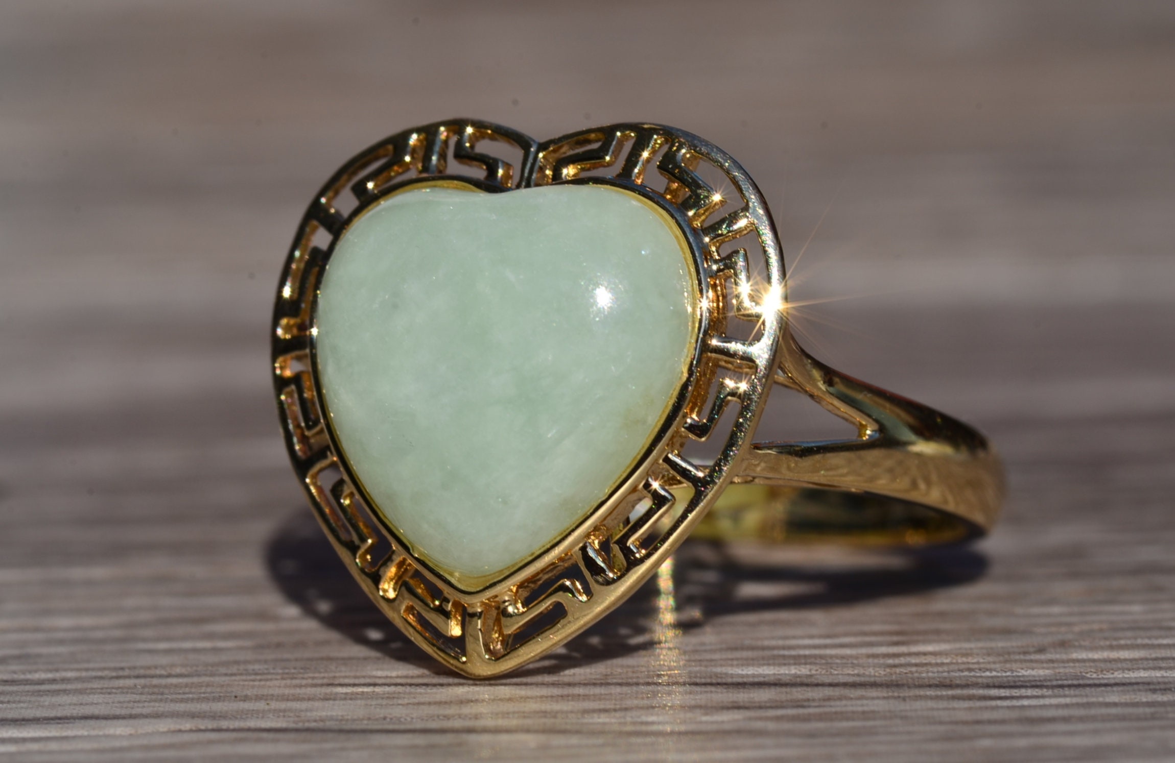 SOLD - The Gorda: Heart Shaped Cabochon Jade Ring in Yellow Gold - Image 3