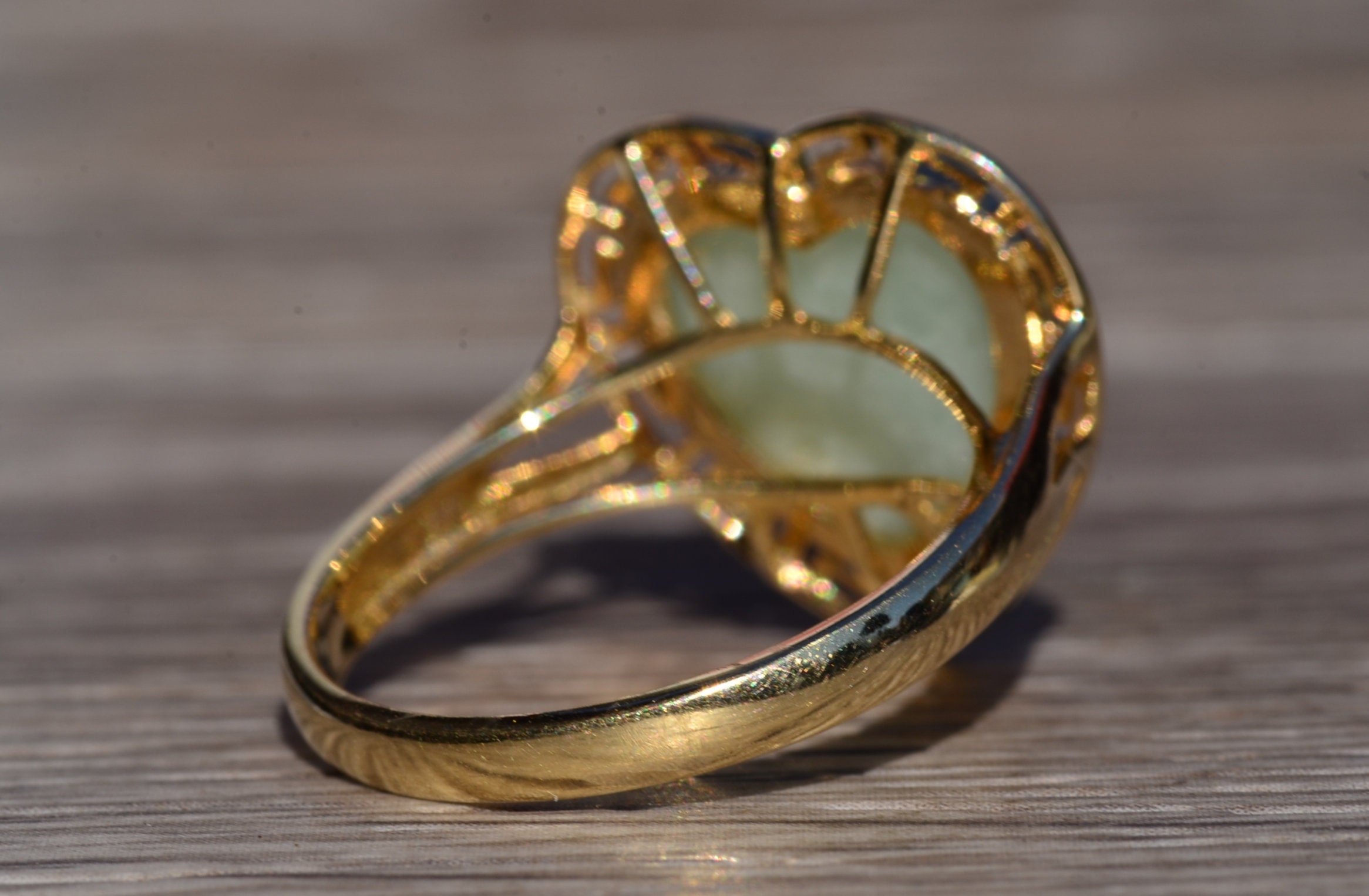 SOLD - The Gorda: Heart Shaped Cabochon Jade Ring in Yellow Gold - Image 5