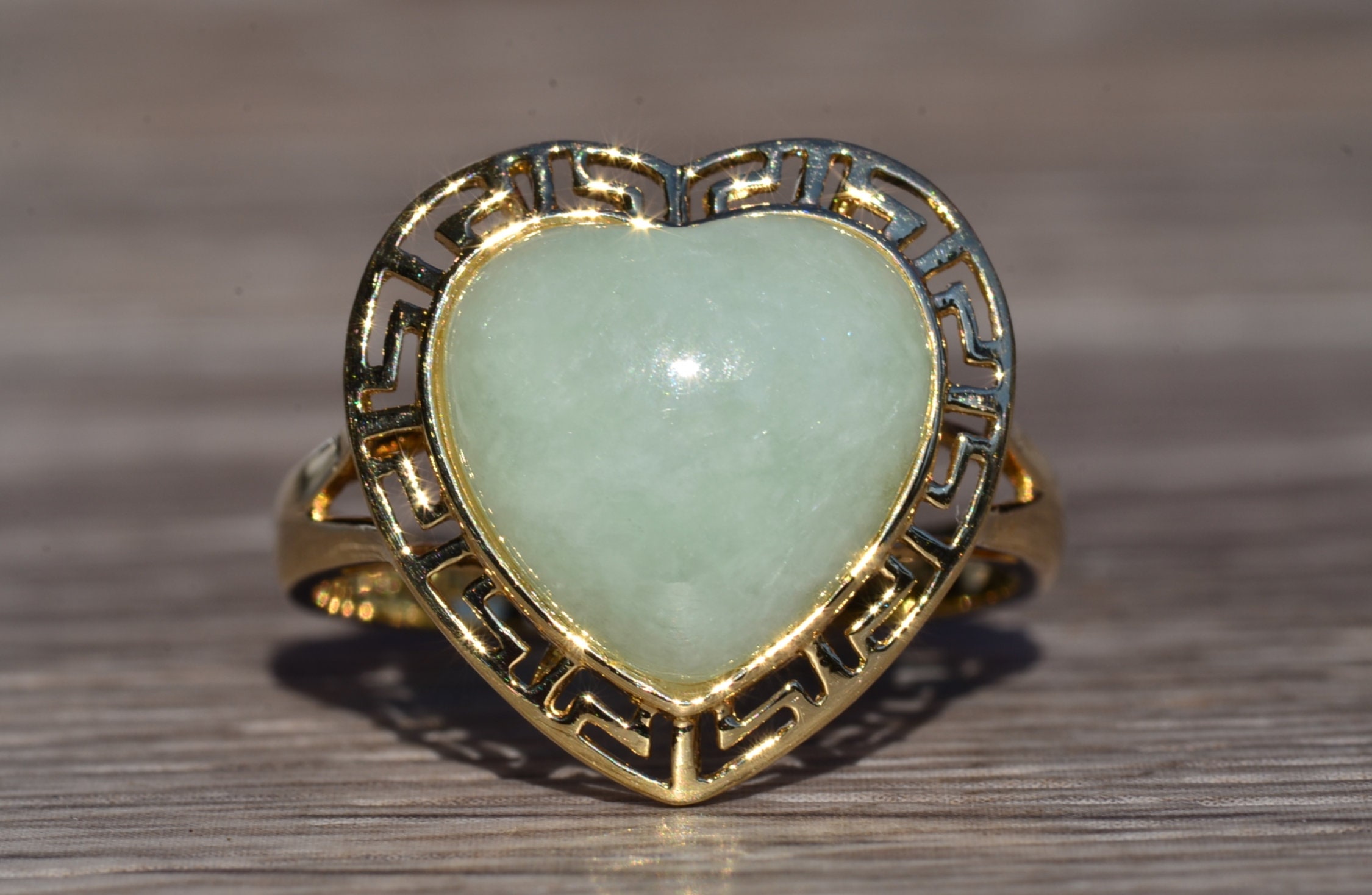 SOLD - The Gorda: Heart Shaped Cabochon Jade Ring in Yellow Gold - Image 7