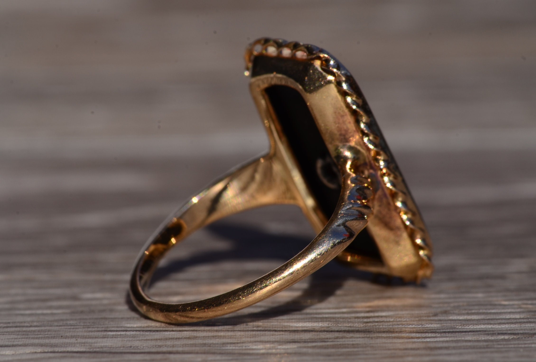 SOLD - The Posts: Vintage Yellow Gold Onyx And Diamond Ring - Image 5