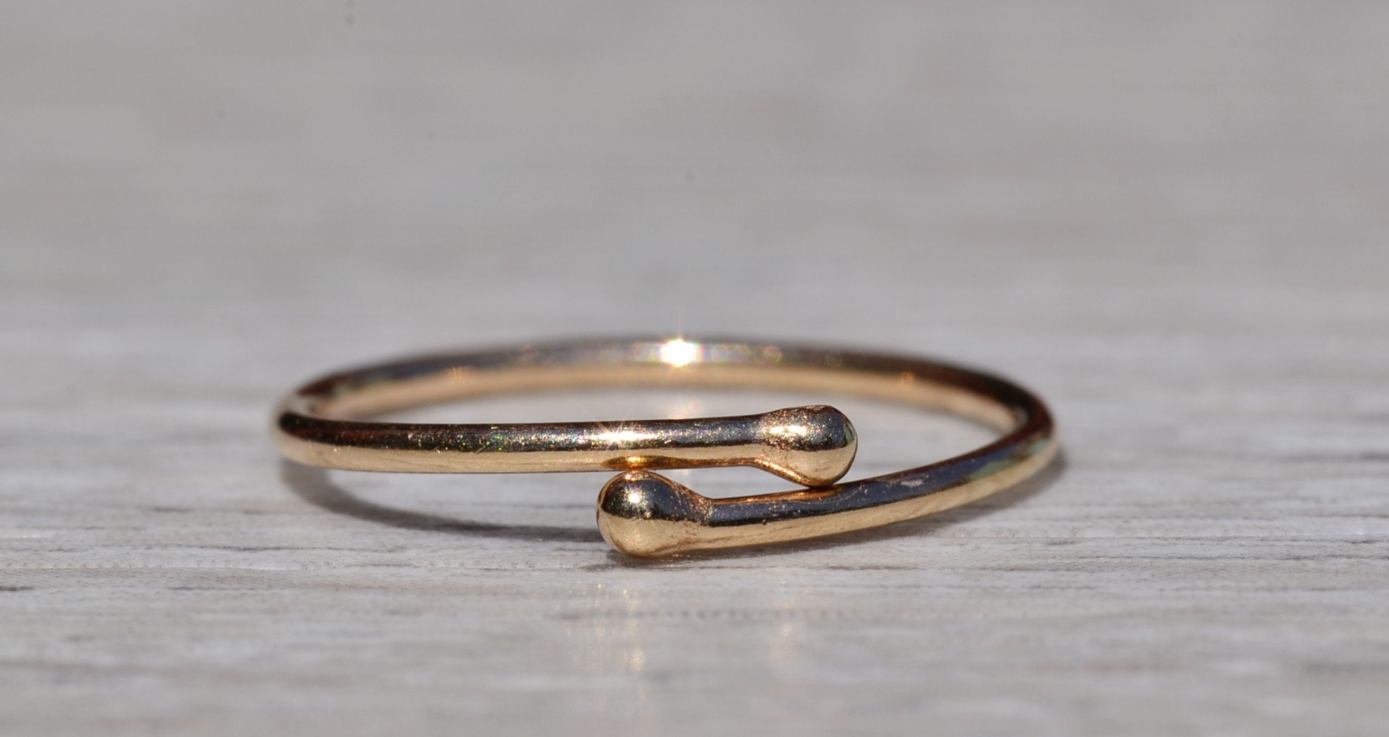 The Niceto: Ladies Thin Adjustable 14K Gold Band - Image 7