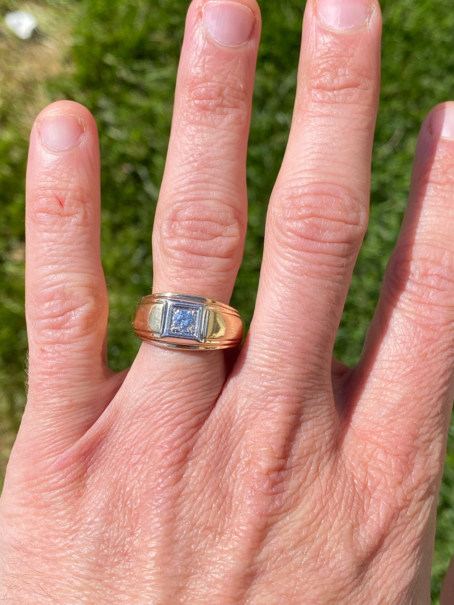 The Delbarton: Gentleman's 14K Yellow Gold Diamond Ring - Image 10