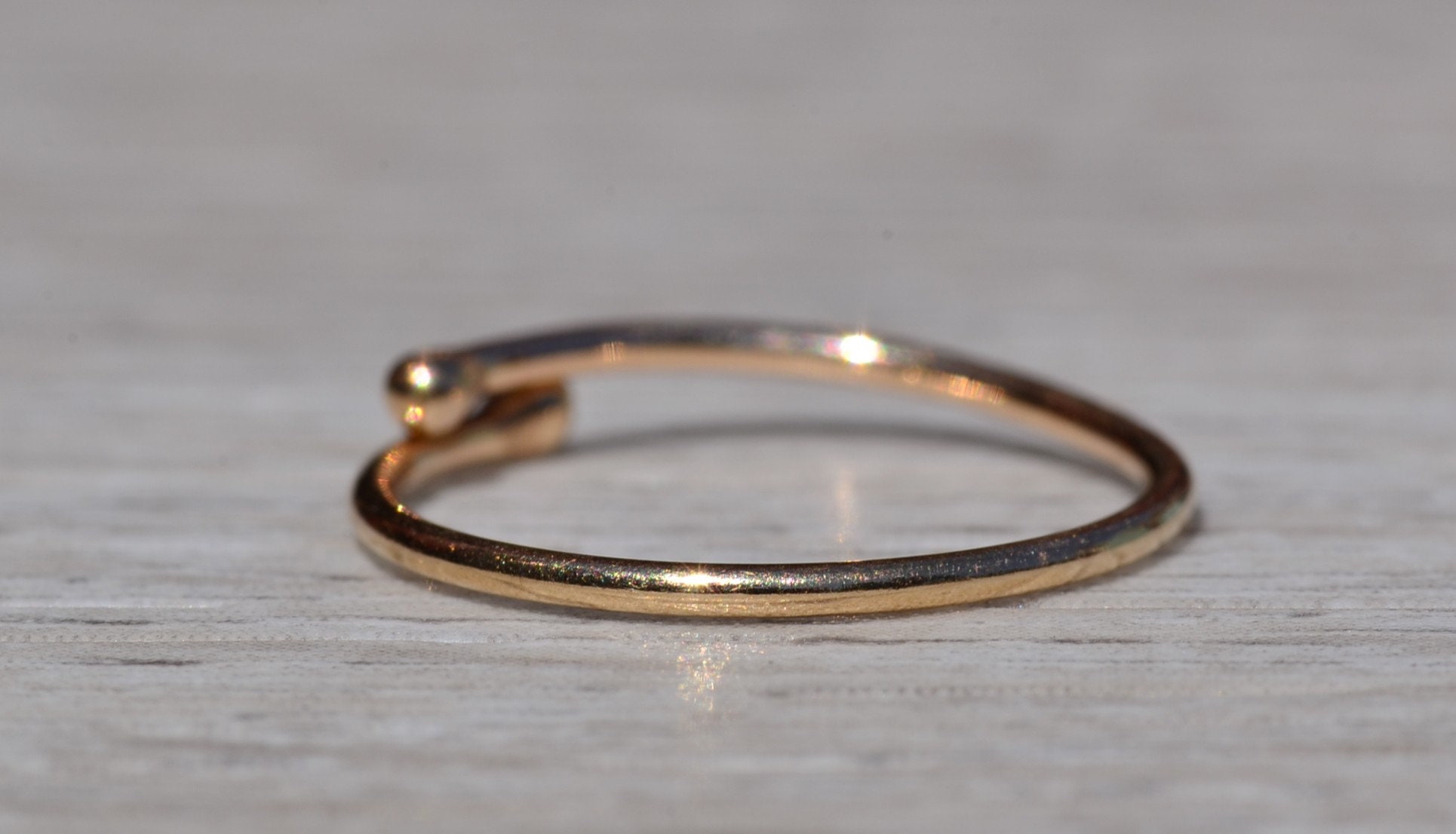 The Niceto: Ladies Thin Adjustable 14K Gold Band - Image 4