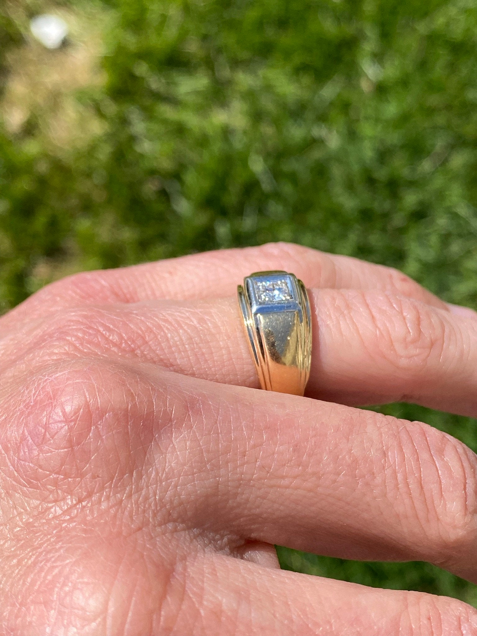 The Delbarton: Gentleman's 14K Yellow Gold Diamond Ring - Image 9