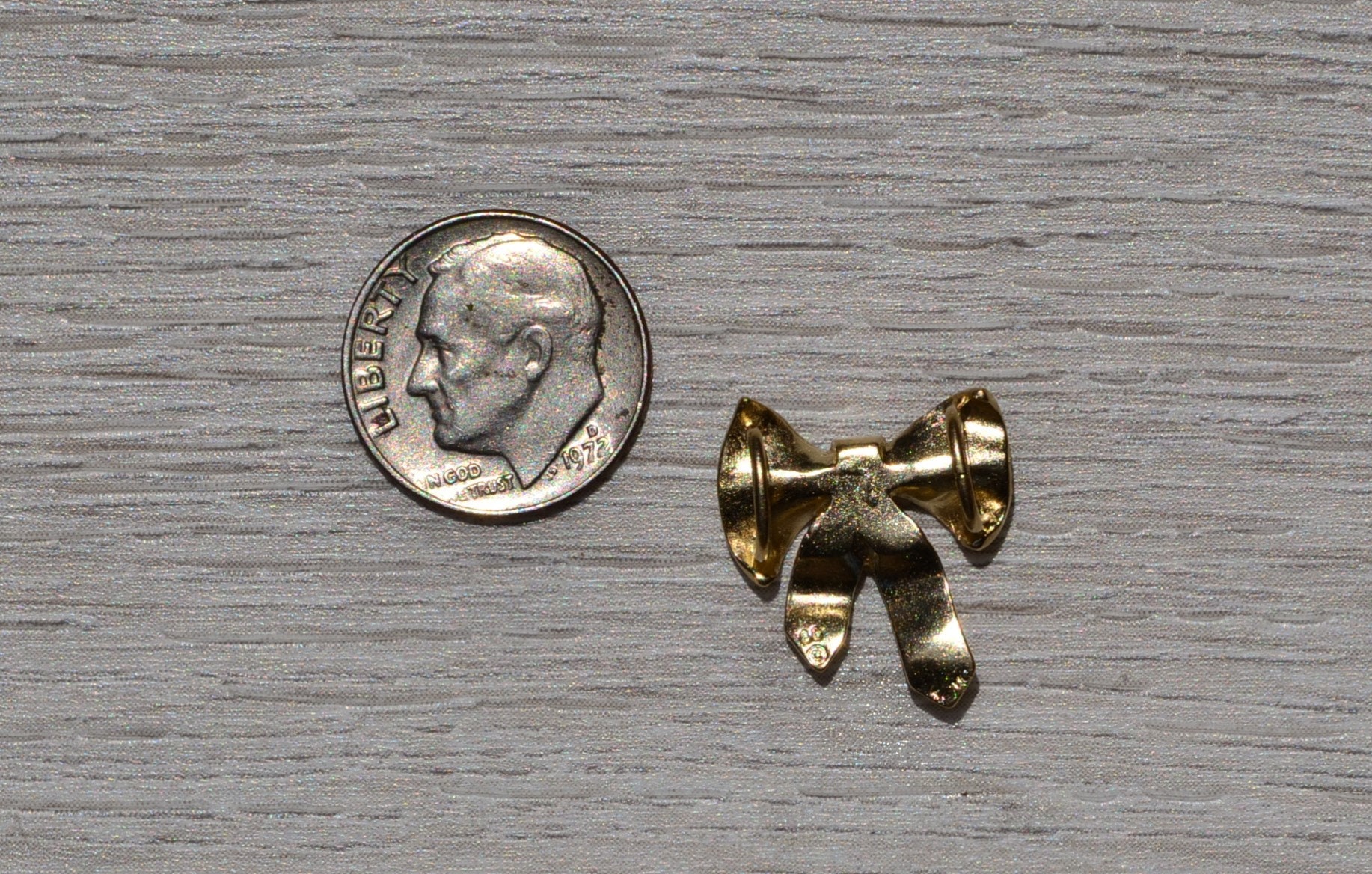 SOLD - The Pierre Part: Yellow Gold Bow Pendant - Image 3