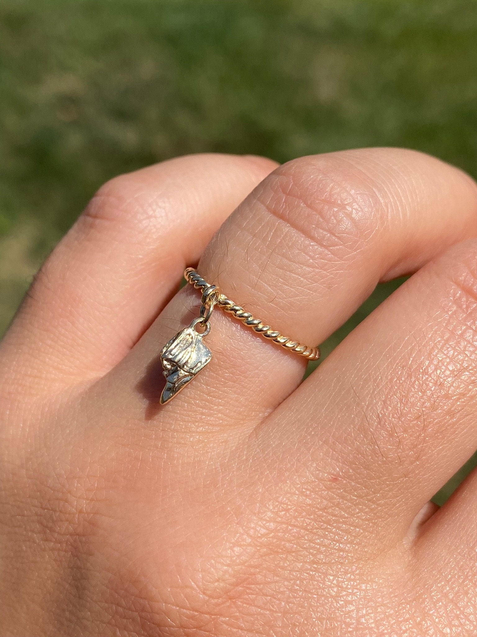 The Cape San Blas: Yellow Gold Baby Shoe Ring - Image 9