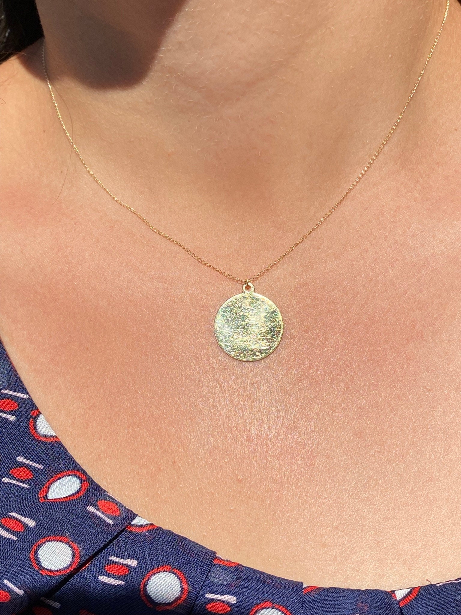 The Valley Oak: Yellow Gold Engravable Disk Necklace - Image 4