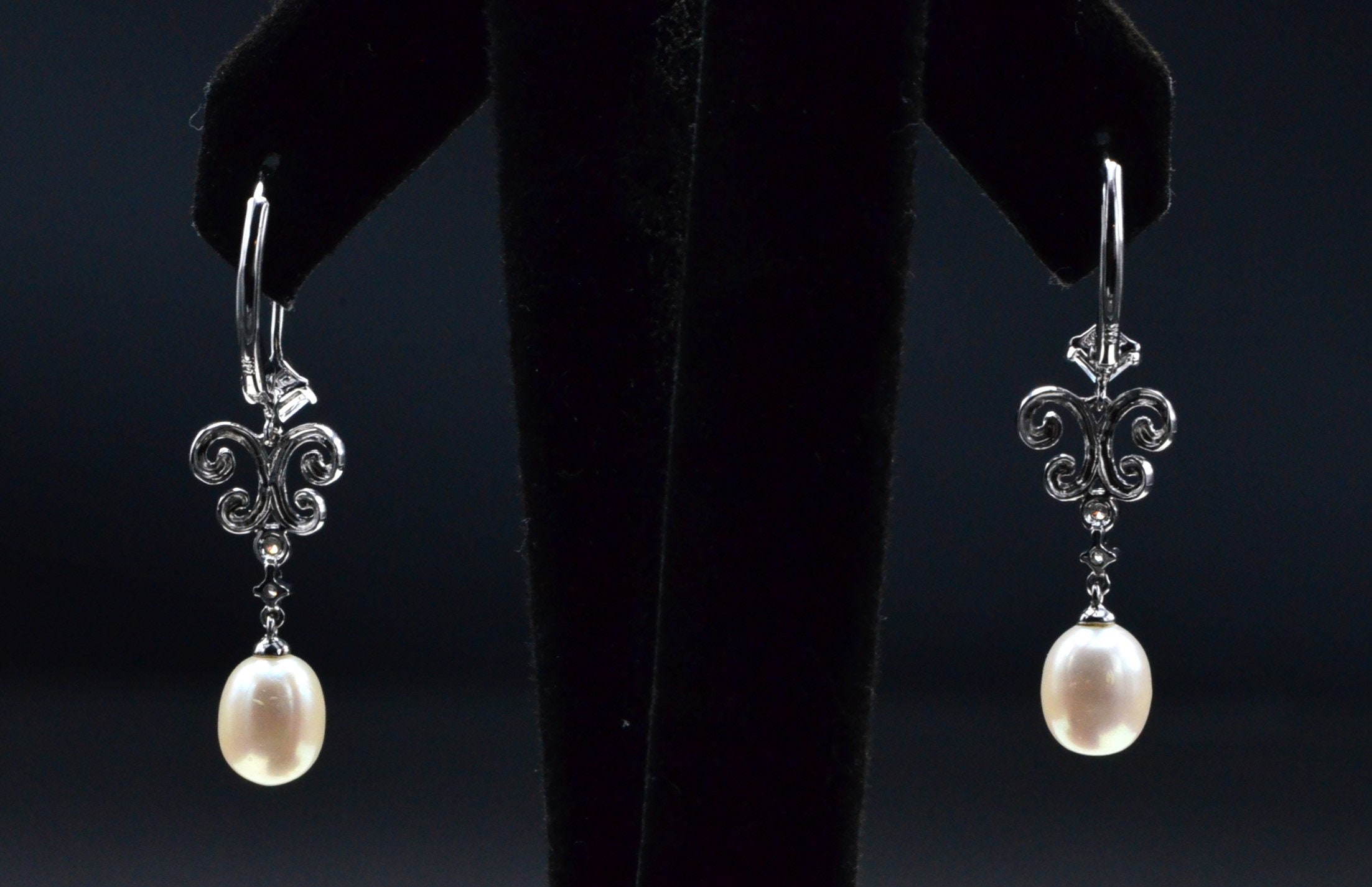 SOLD - The Pearl River: Fresh Water Pearl Dangler Earrings - Image 4