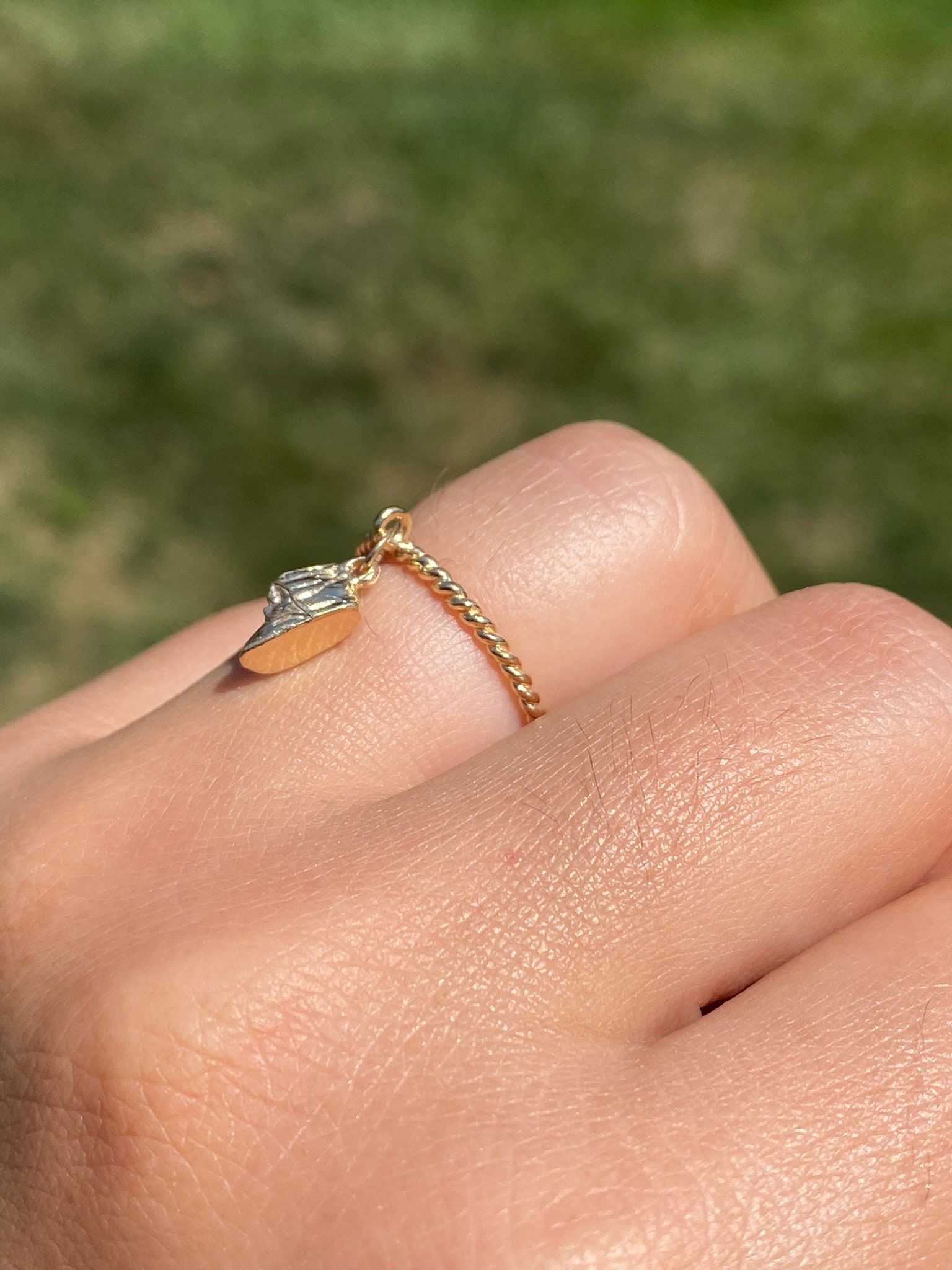 The Cape San Blas: Yellow Gold Baby Shoe Ring - Image 10