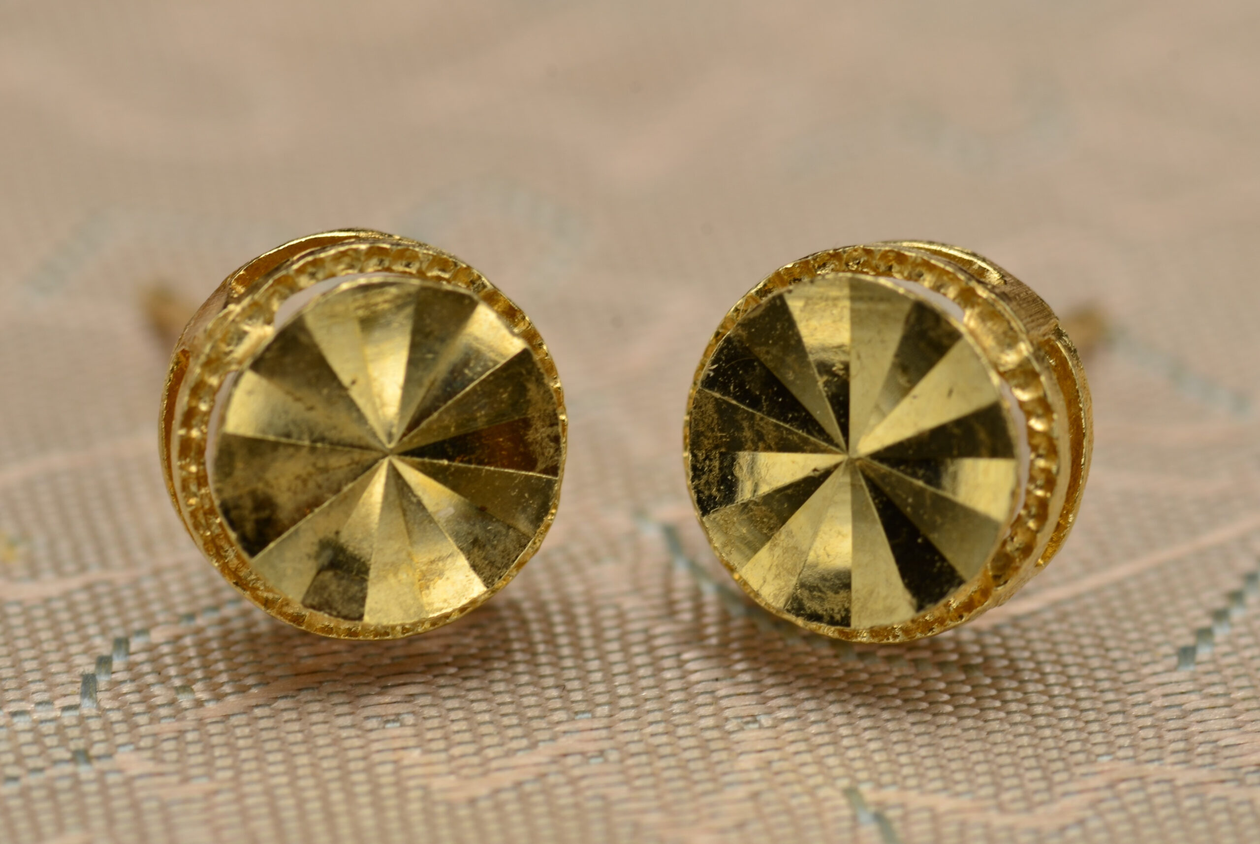 SOLD: The Playa Del Sol: Faceted Yellow Gold Earrings