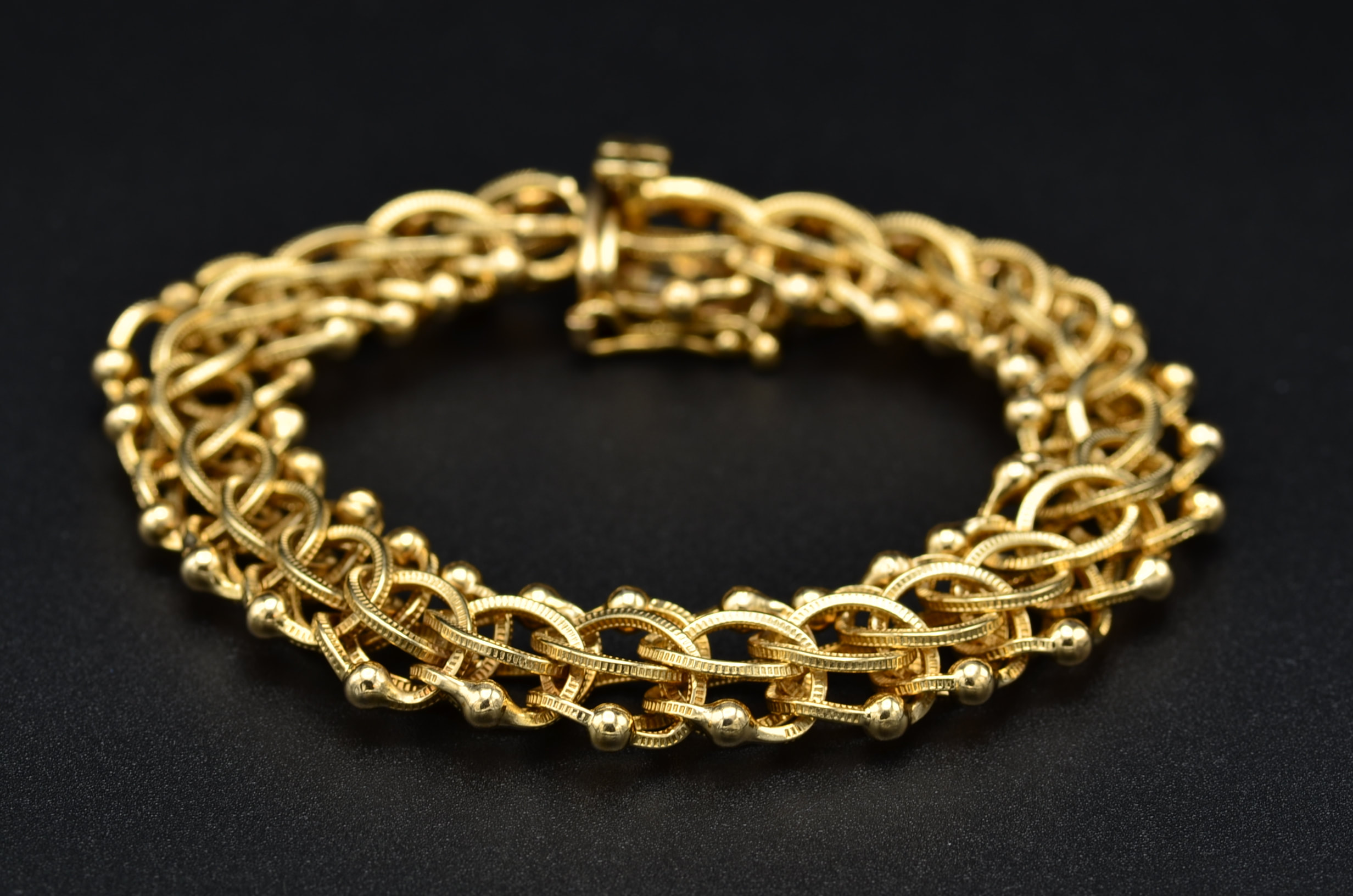 SOLD - The Louanne: Vintage 14 Karat Yellow Gold Chain Charm Bracelet