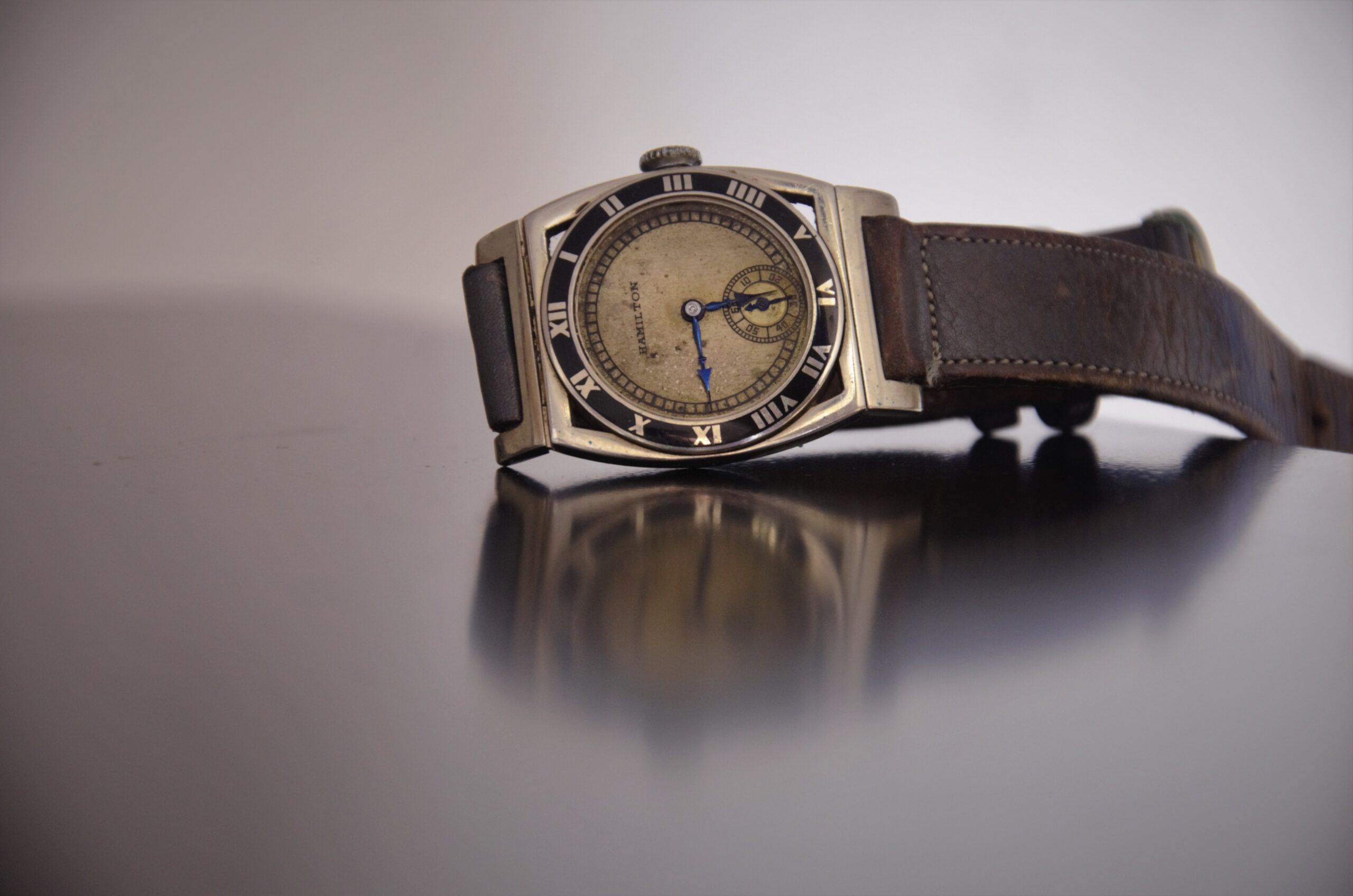 SOLD - Vintage 18 karat White Gold Hamilton Piping Rock