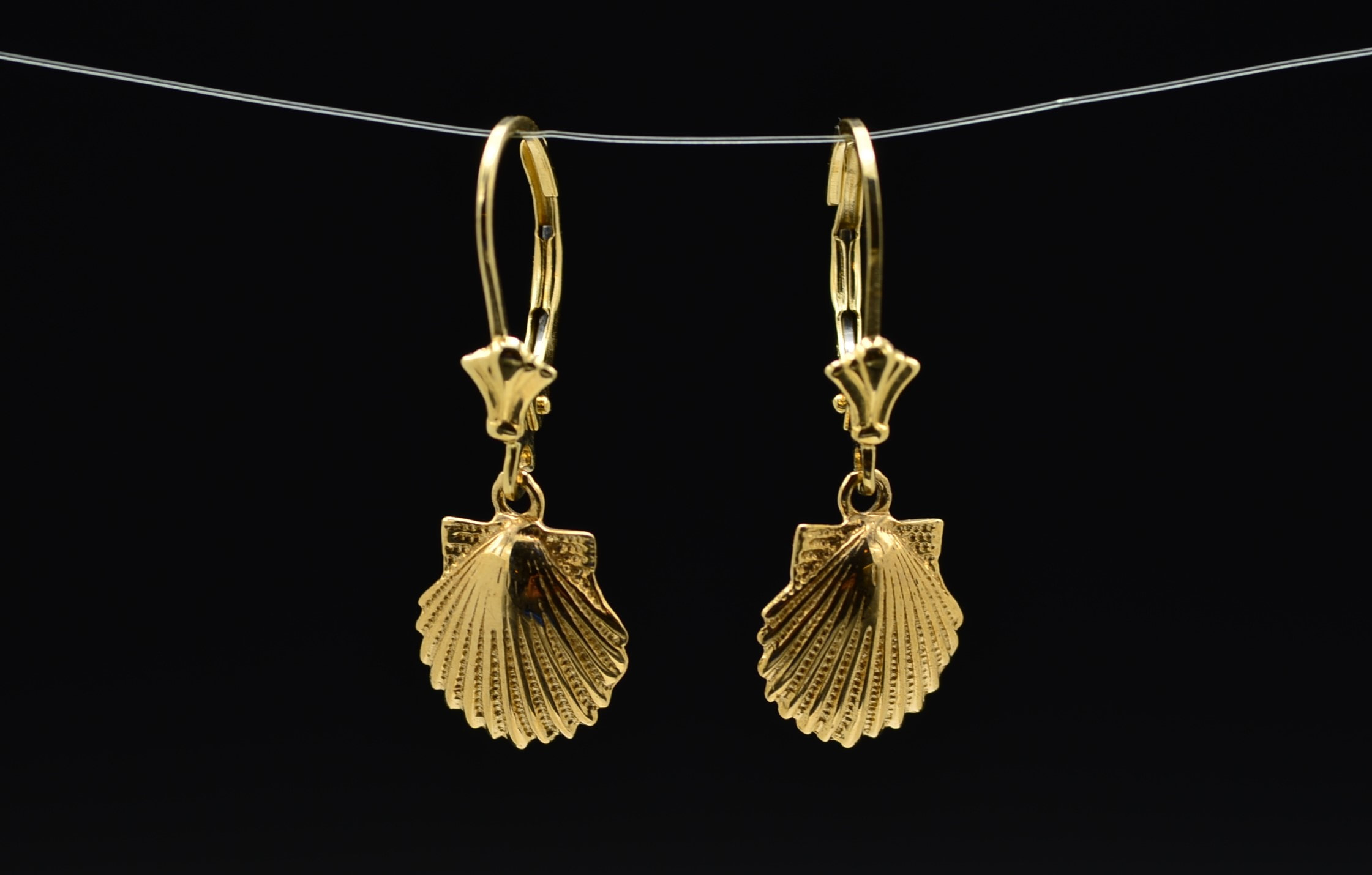 SOLD - The Tritons: Peruvian 14K Gold Seashell Dangler Earrings