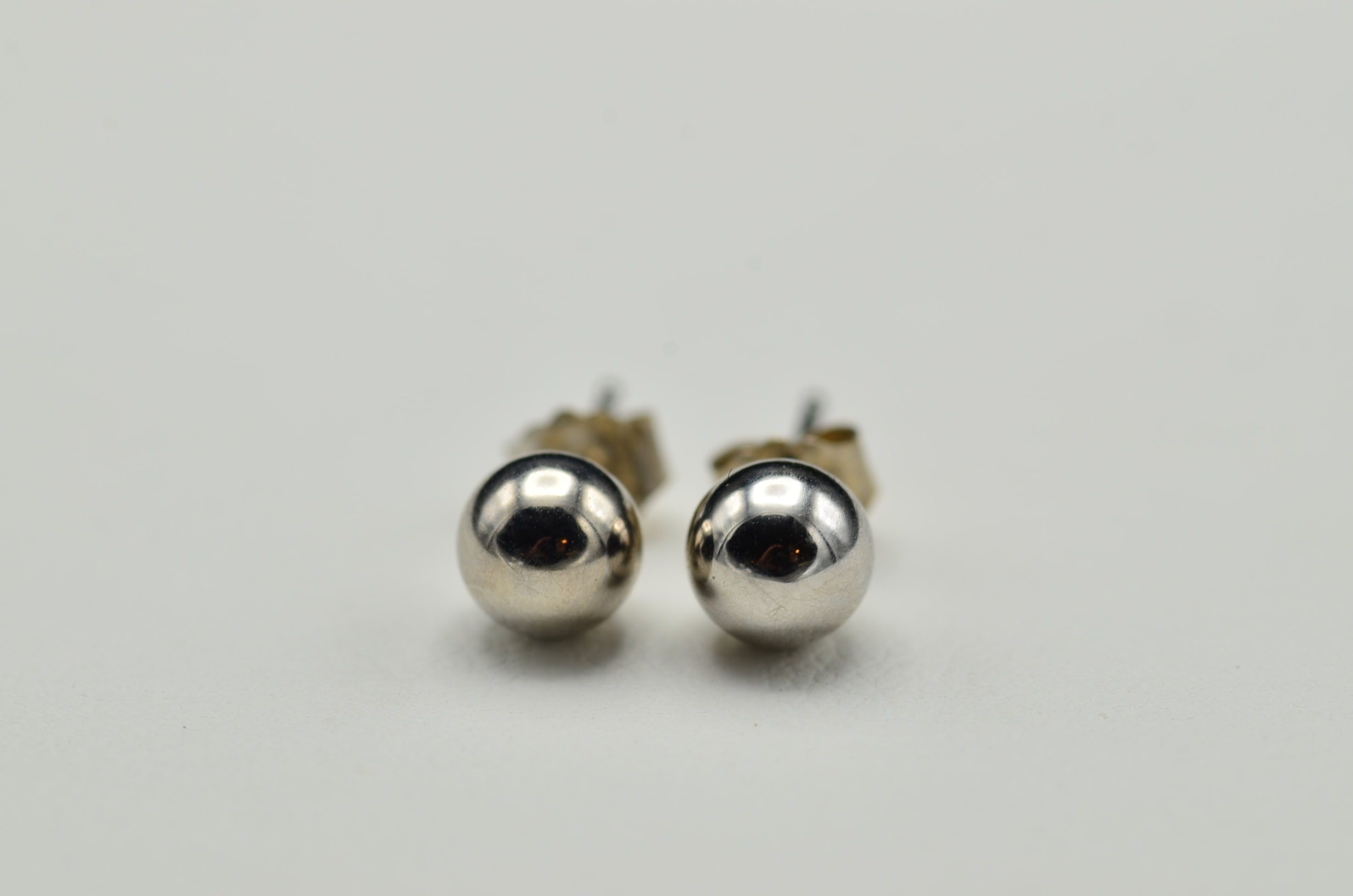 SOLD - Ladies Simple 14K White Gold Bead Ball Studs